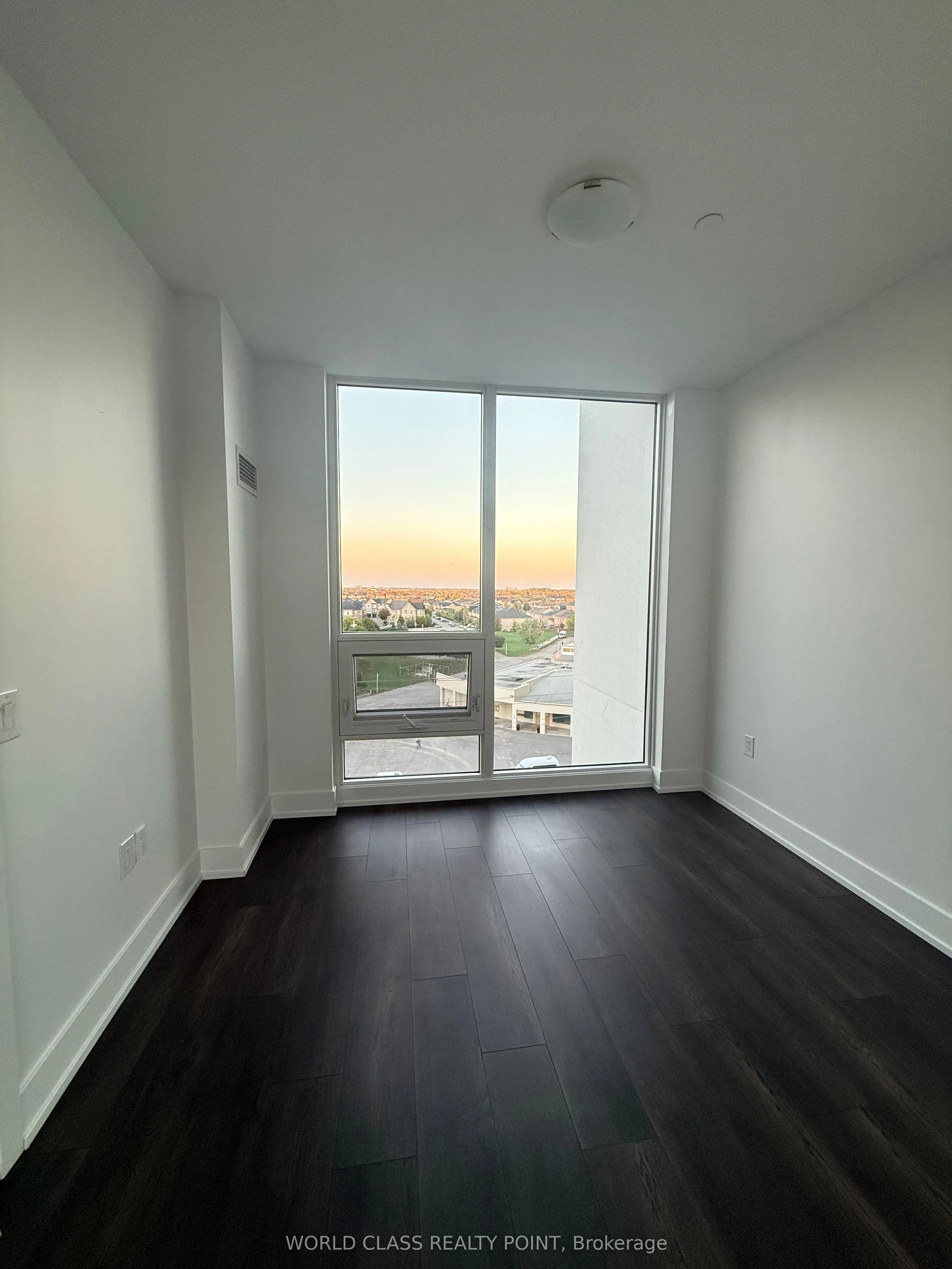 2450 Old Bronte Road, #609