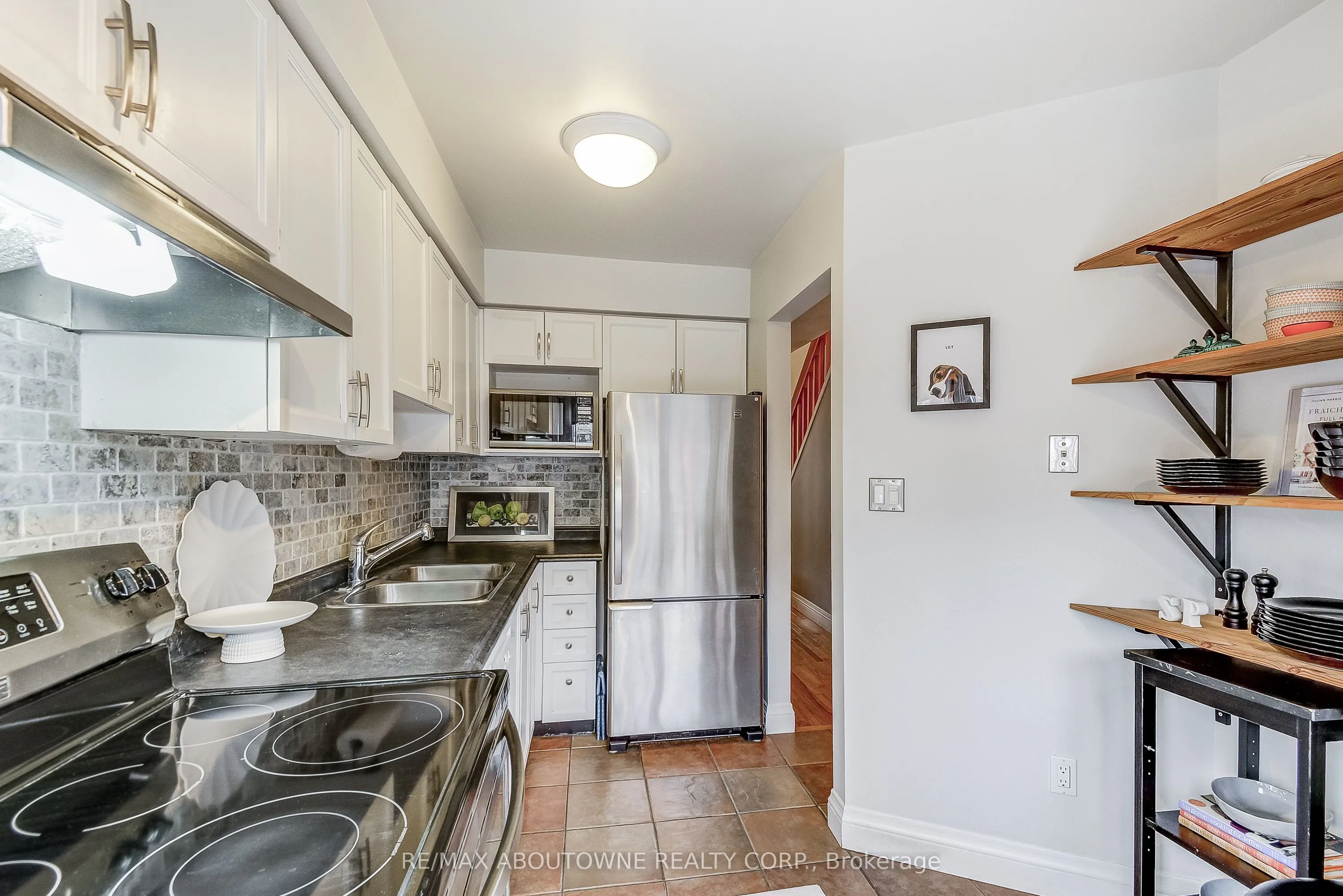 895 Maple Avenue, #418