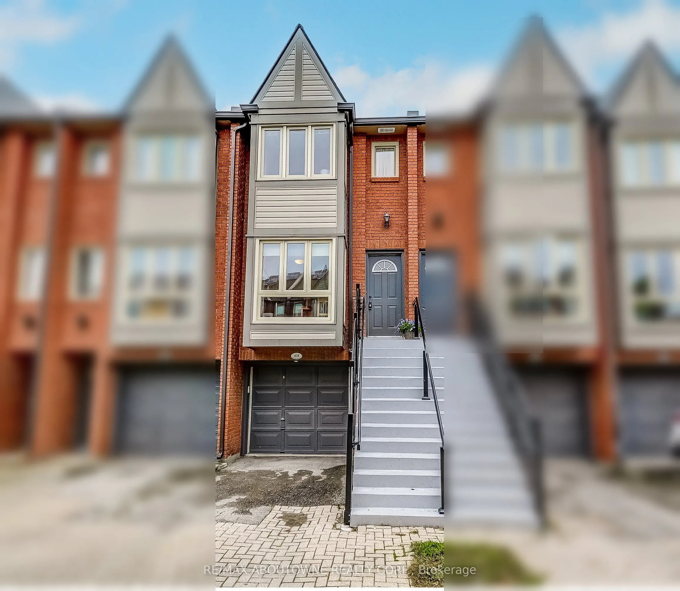 895 Maple Avenue, #418
