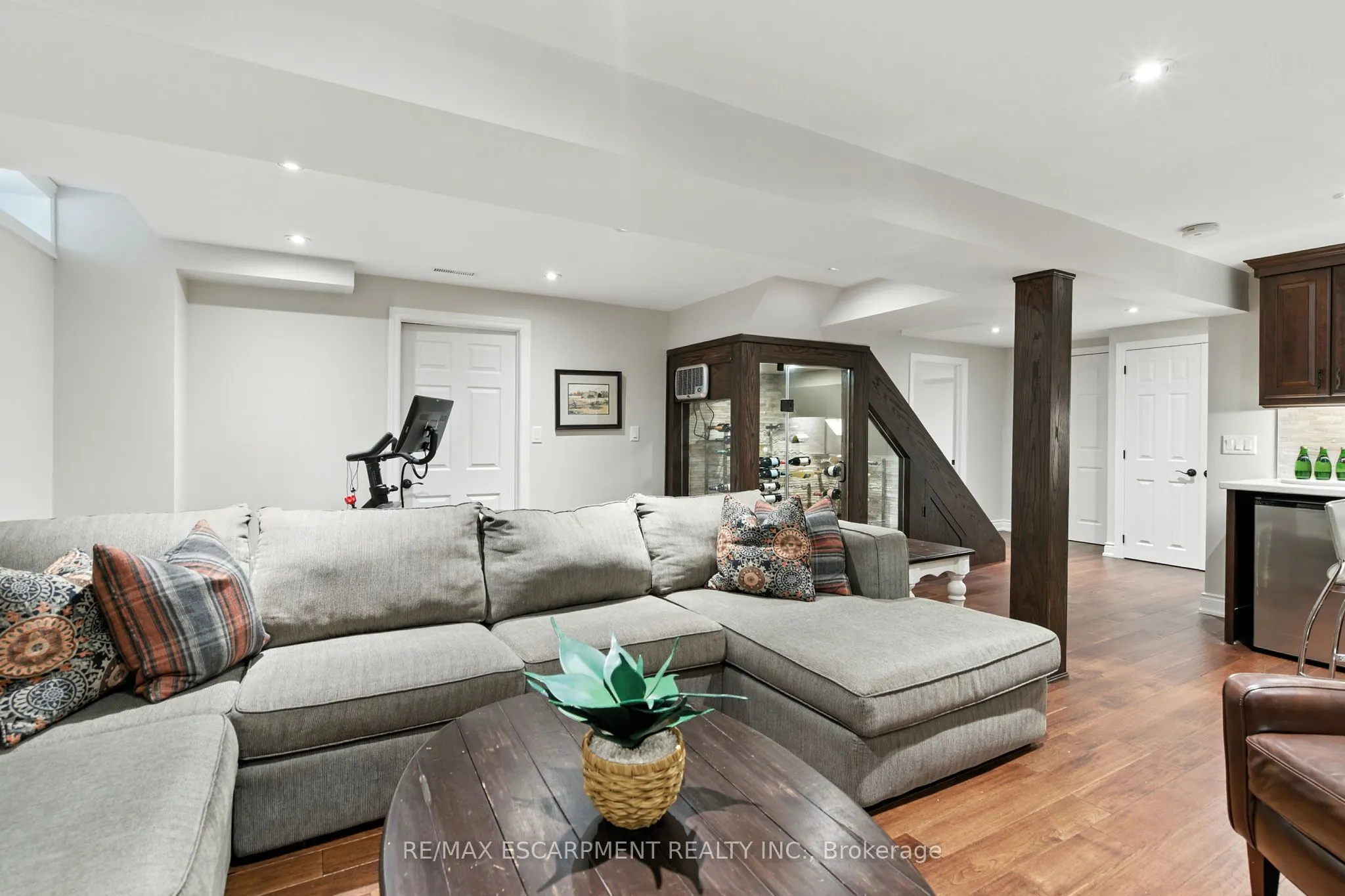 2041 QUAIL VALLEY Drive