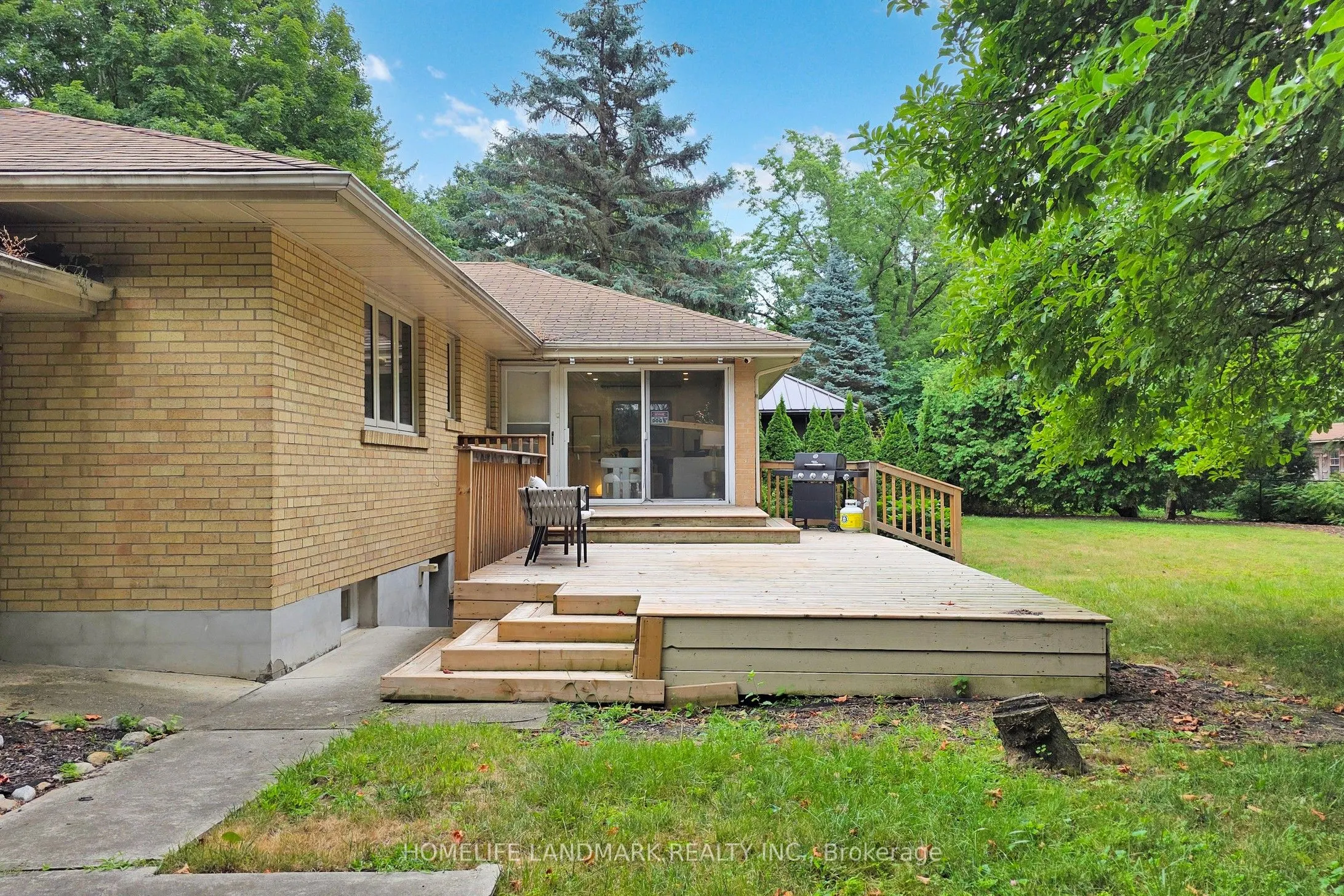 456 Chamberlain Lane