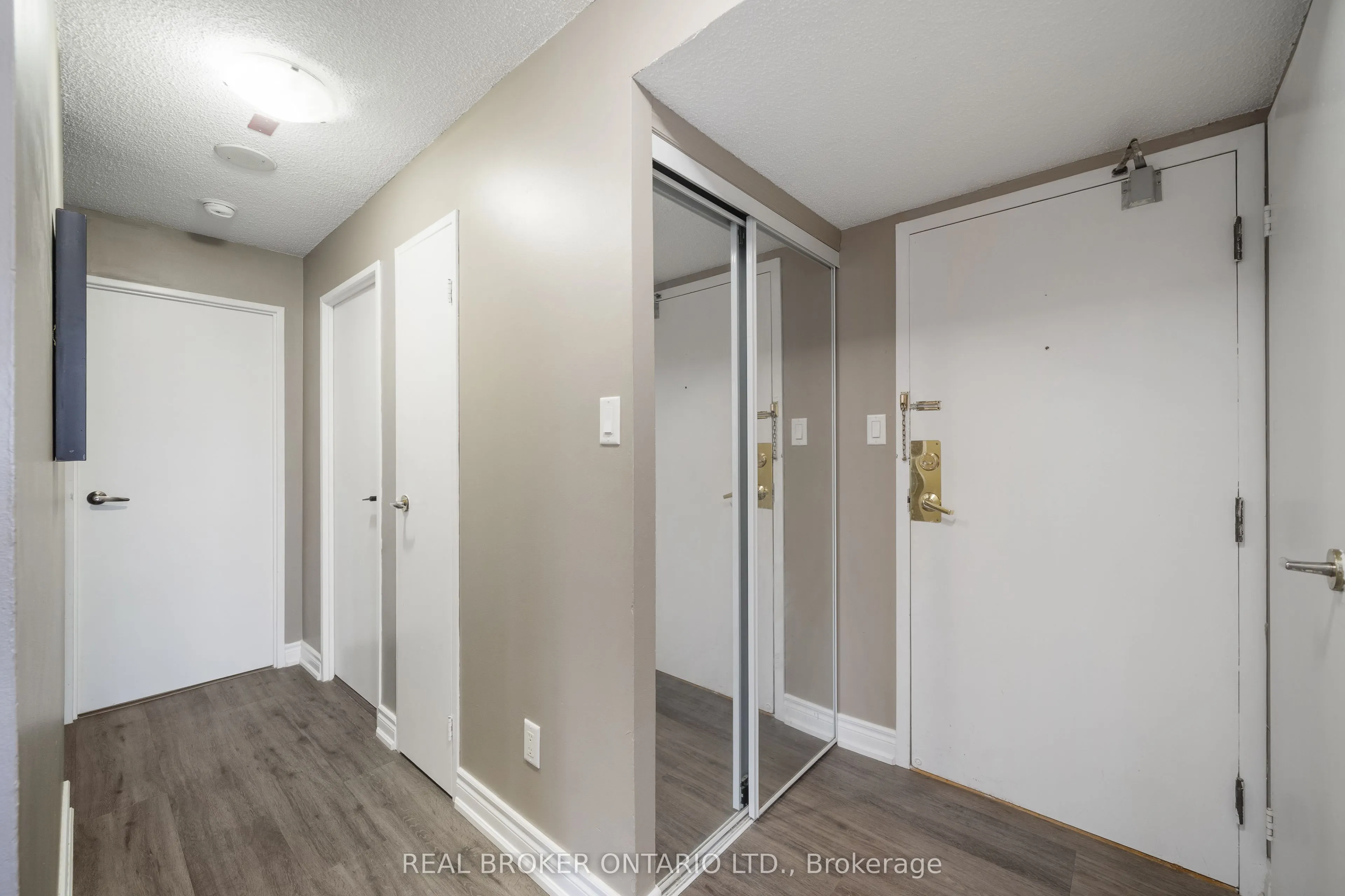 10 Markbrook Lane, #1402