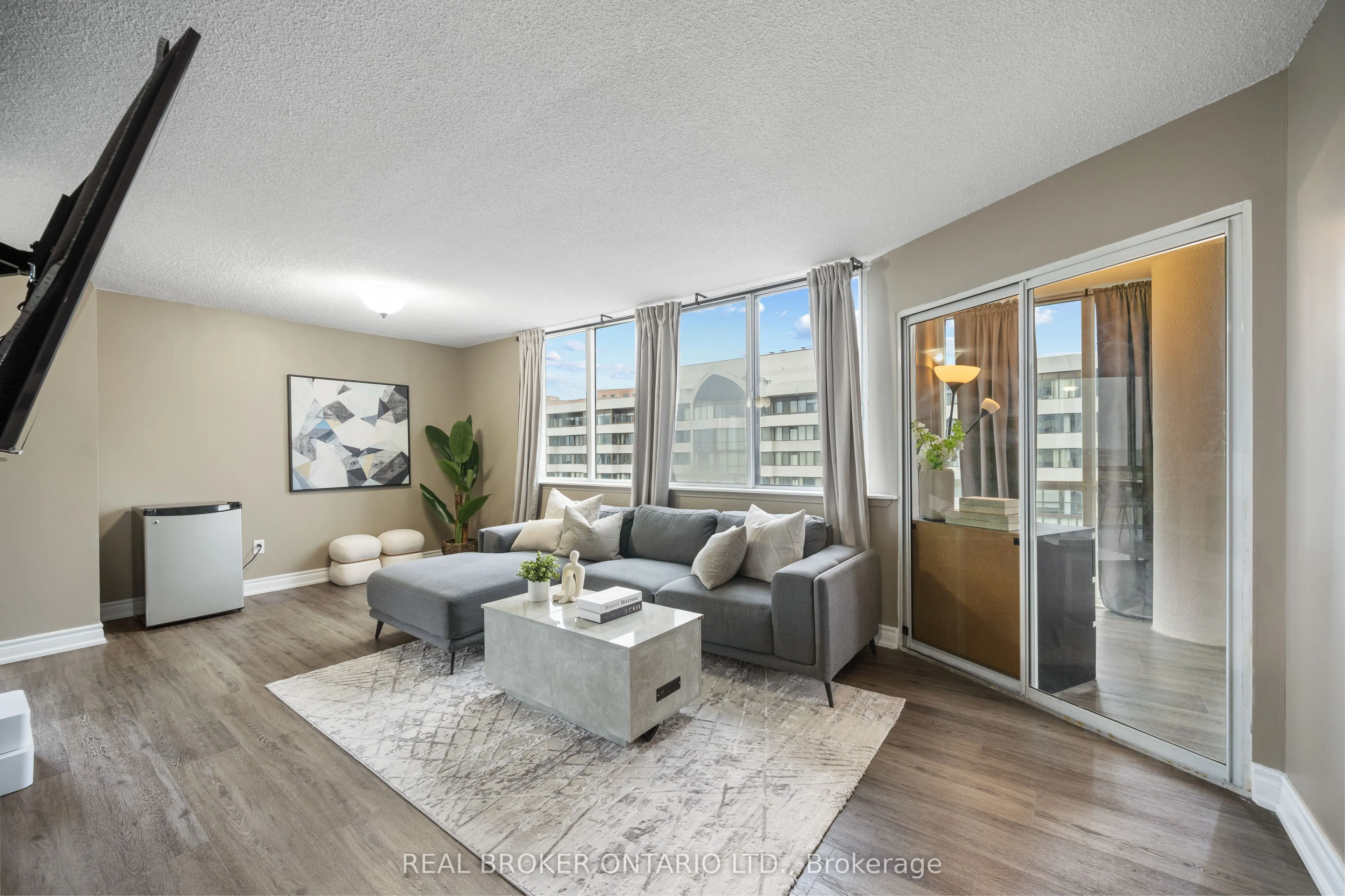 10 Markbrook Lane, #1402