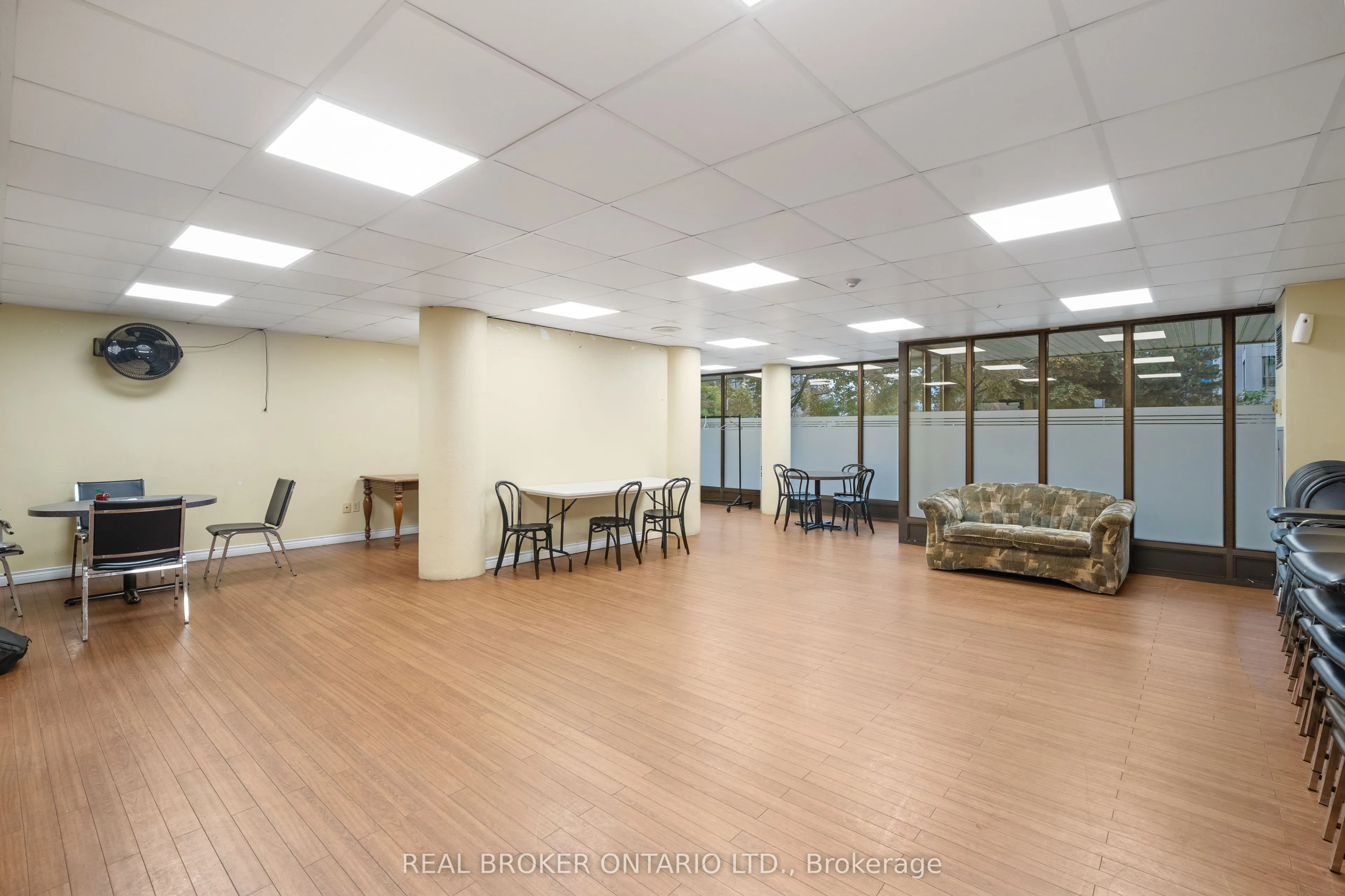 10 Markbrook Lane, #1402