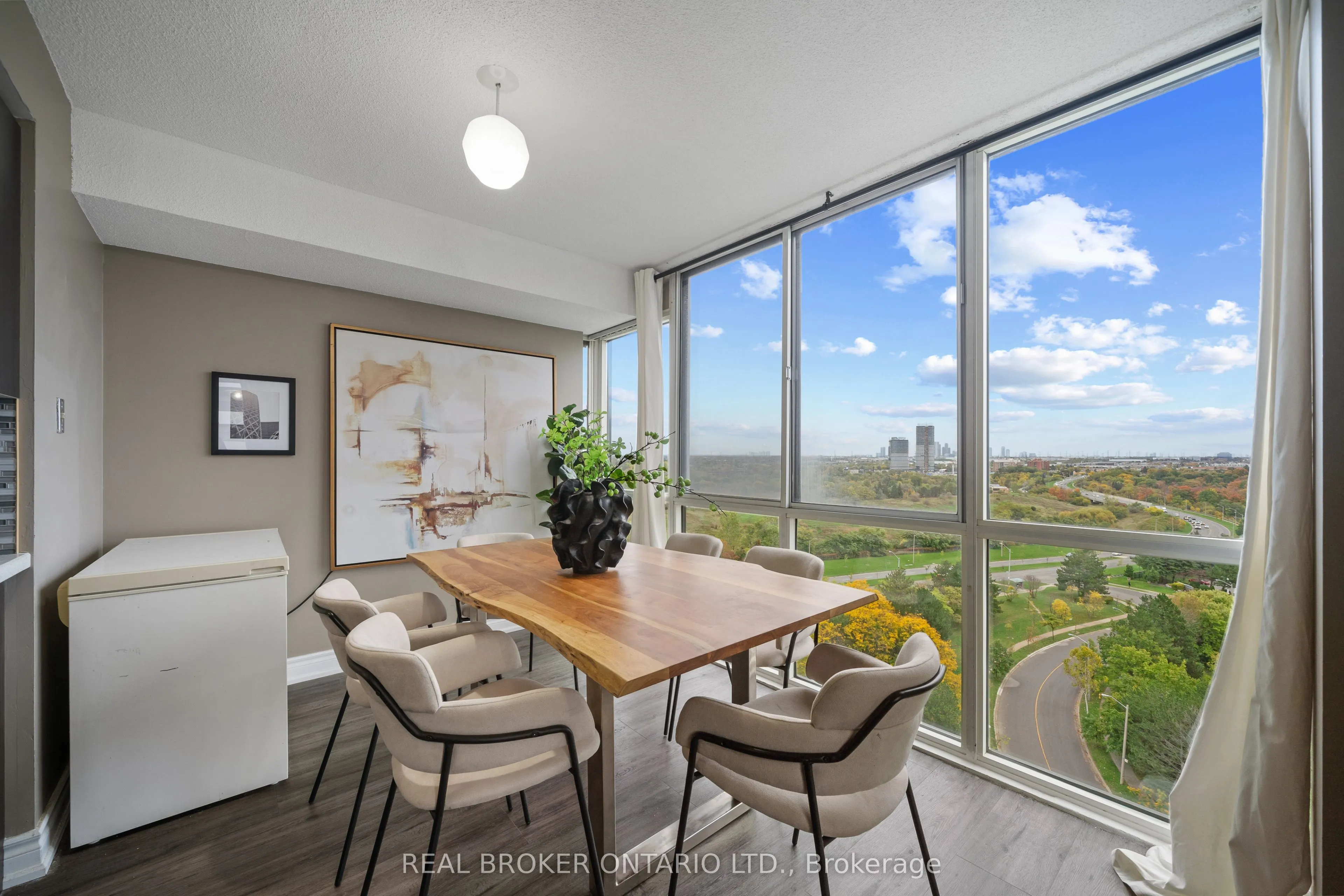 10 Markbrook Lane, #1402