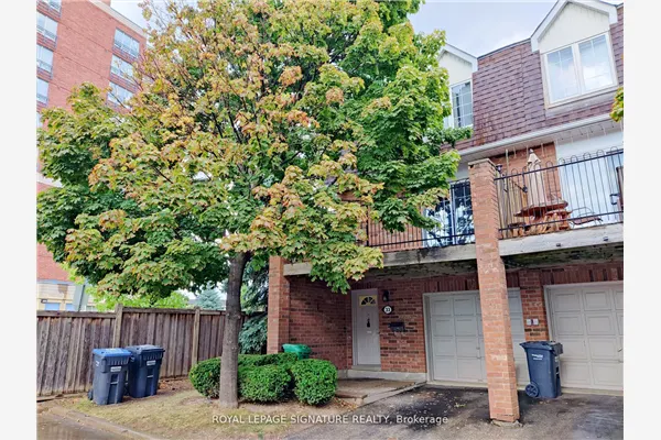 1525 South Parade Court