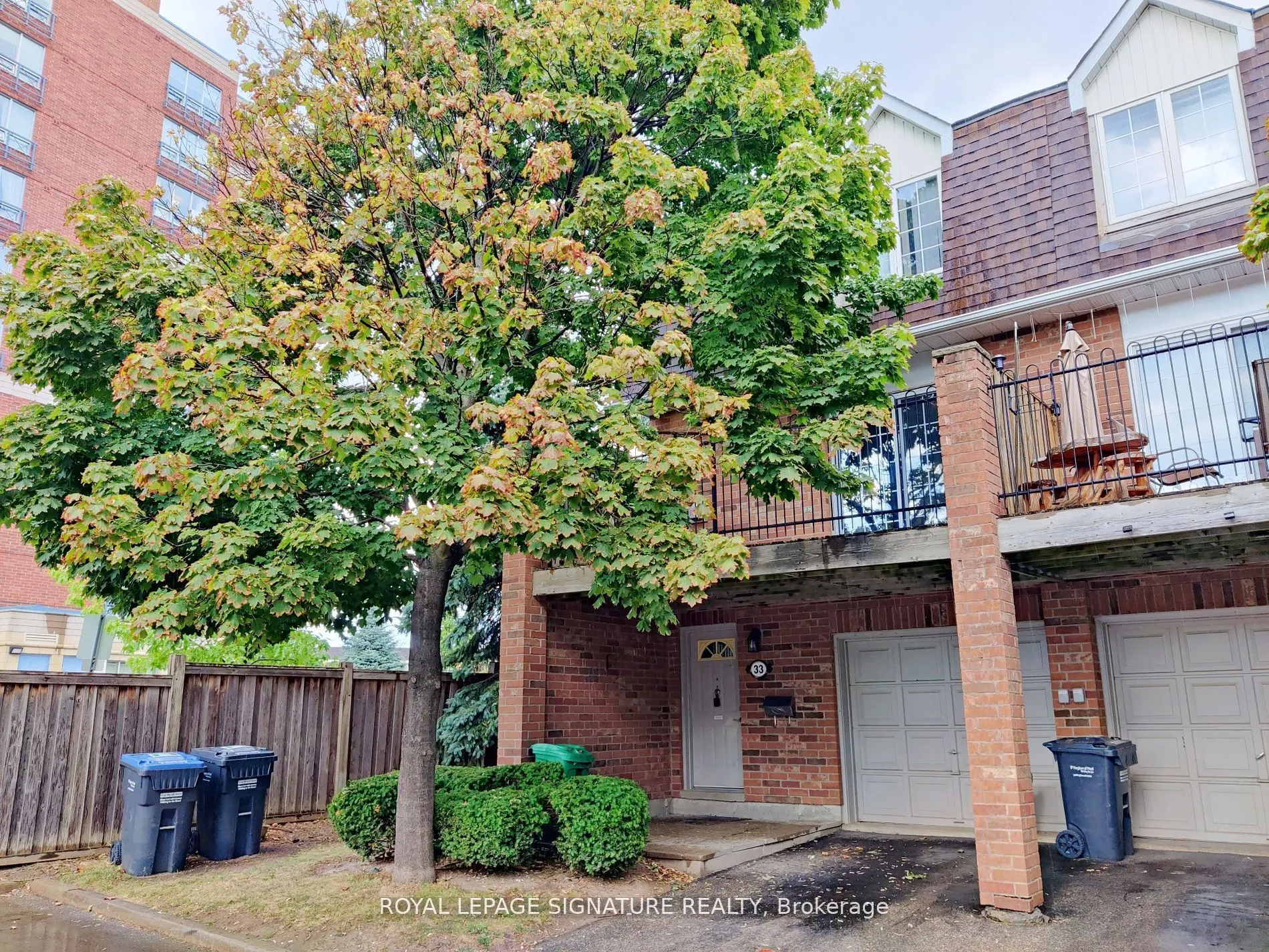1525 South Parade Court, #33