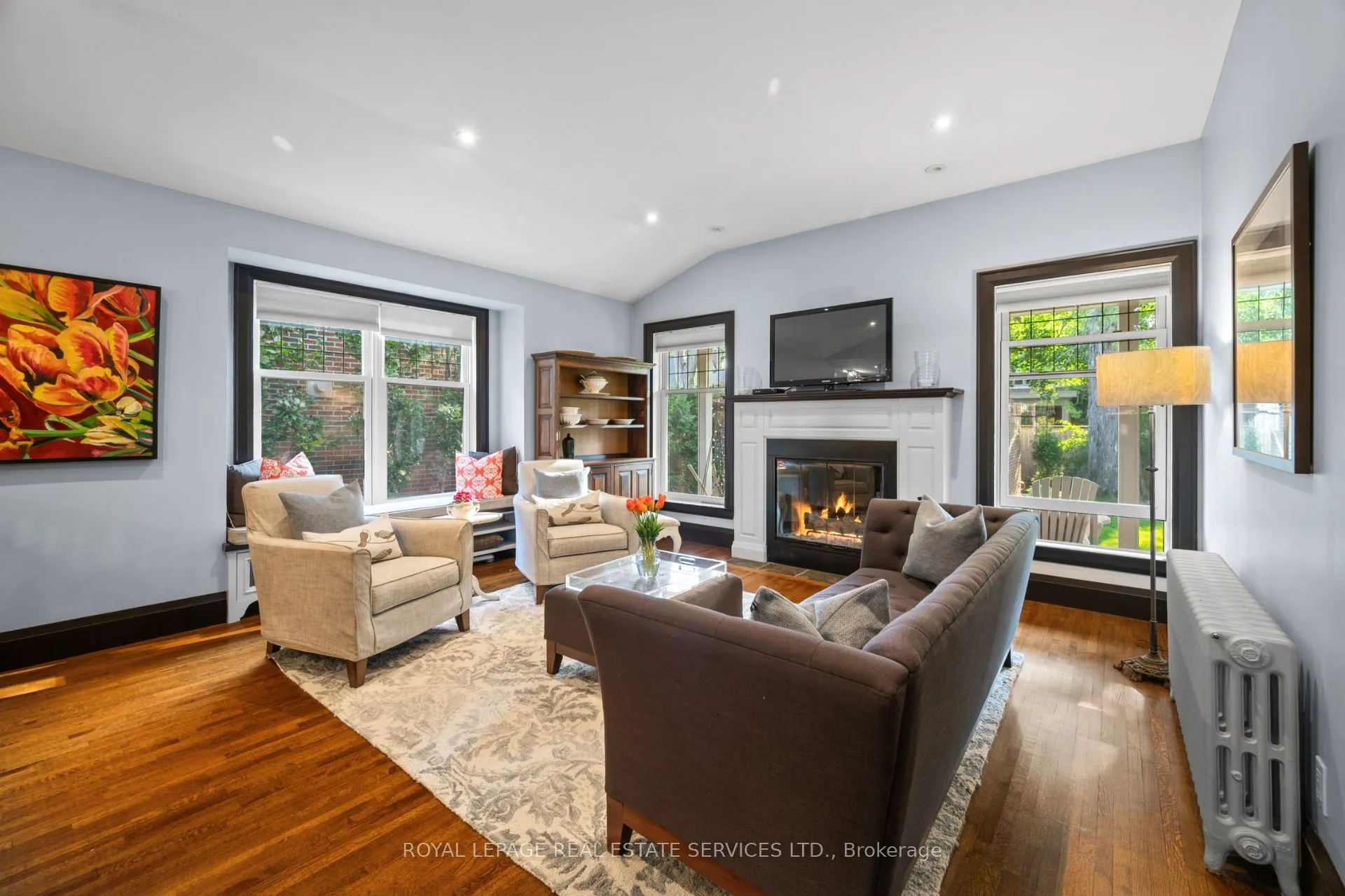 64 Grenview Boulevard N