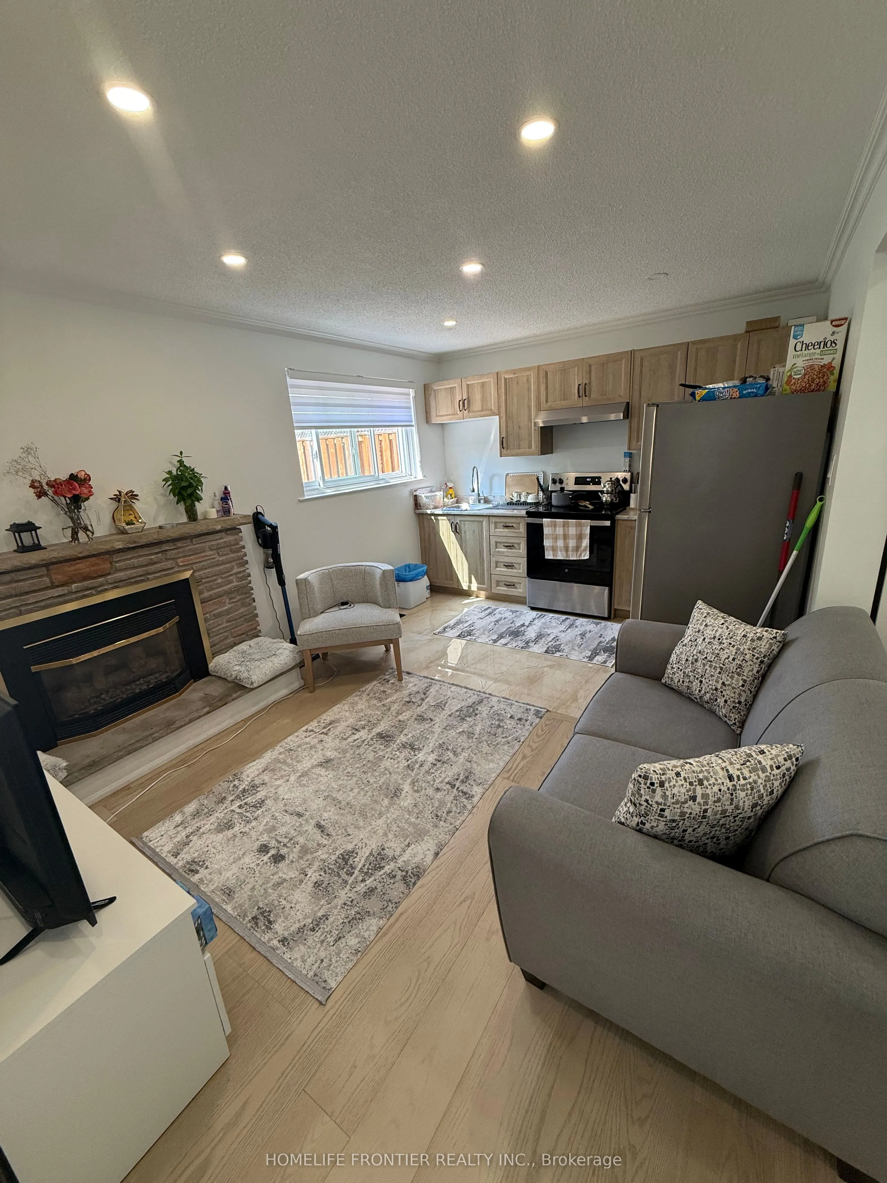 759 Bloor Street, #Main Floor