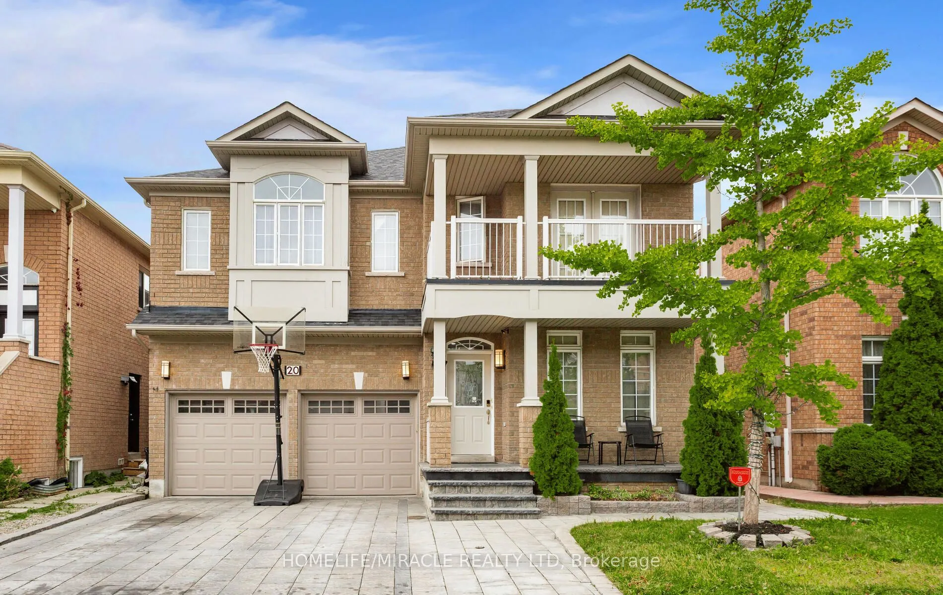 20 Atira Avenue