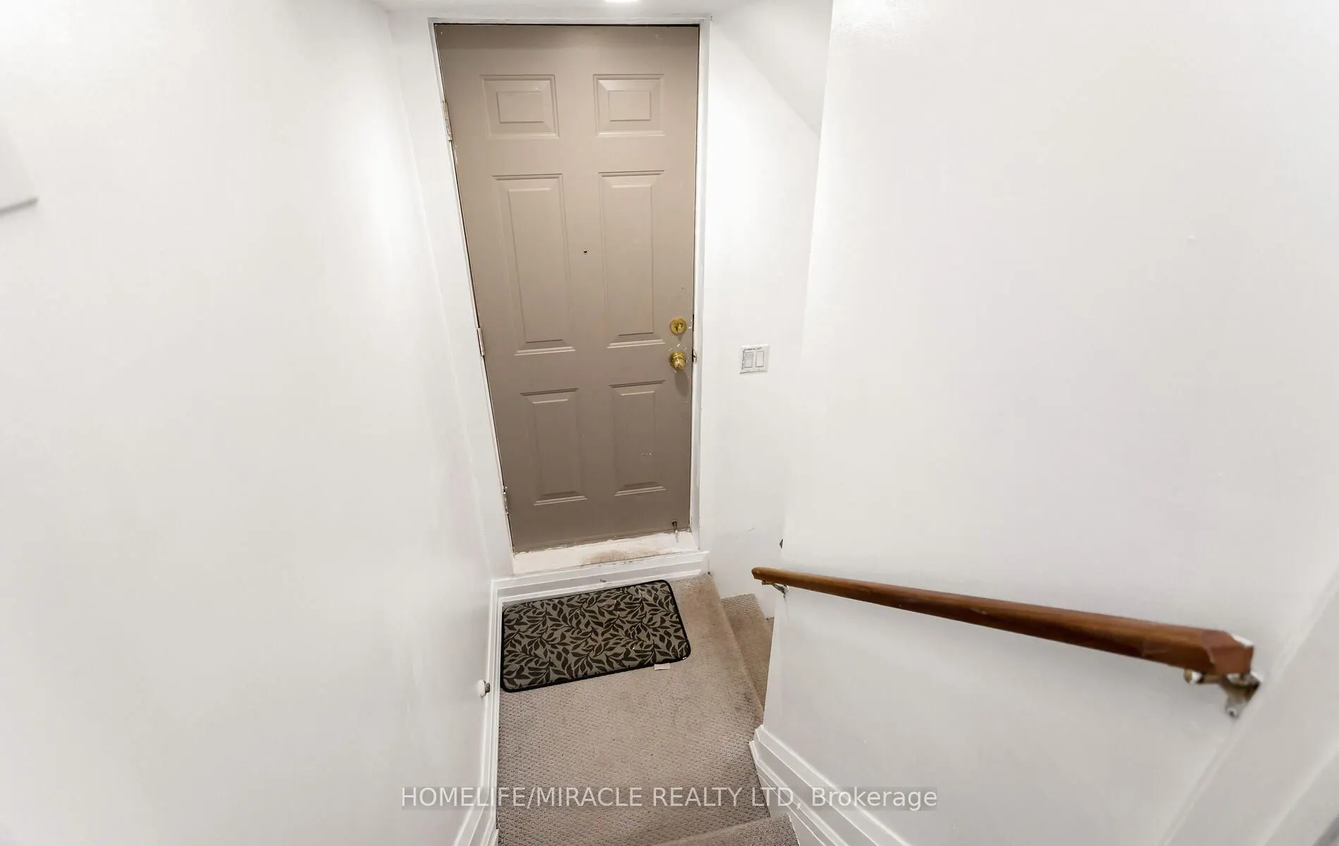 20 Atira Avenue