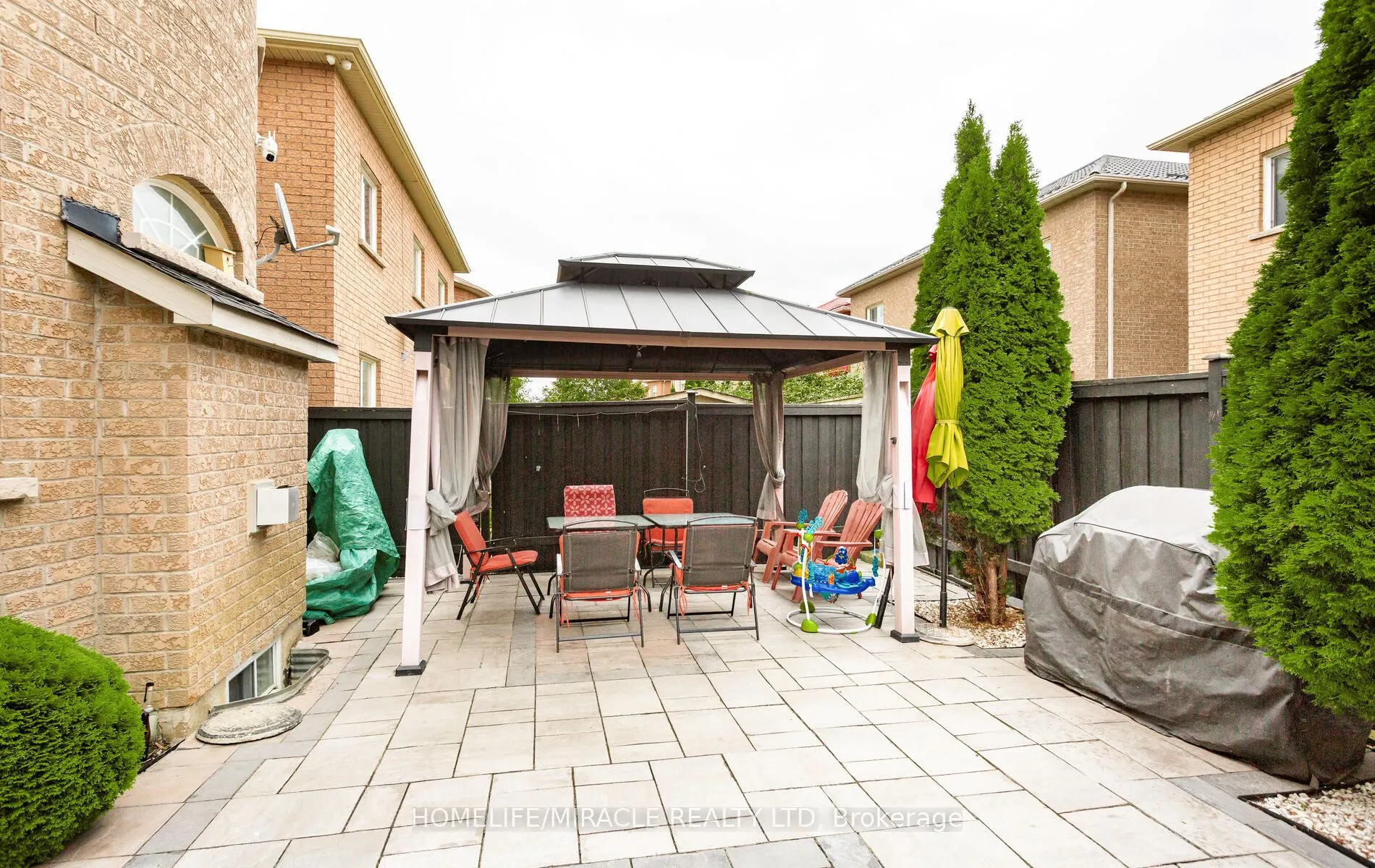 20 Atira Avenue
