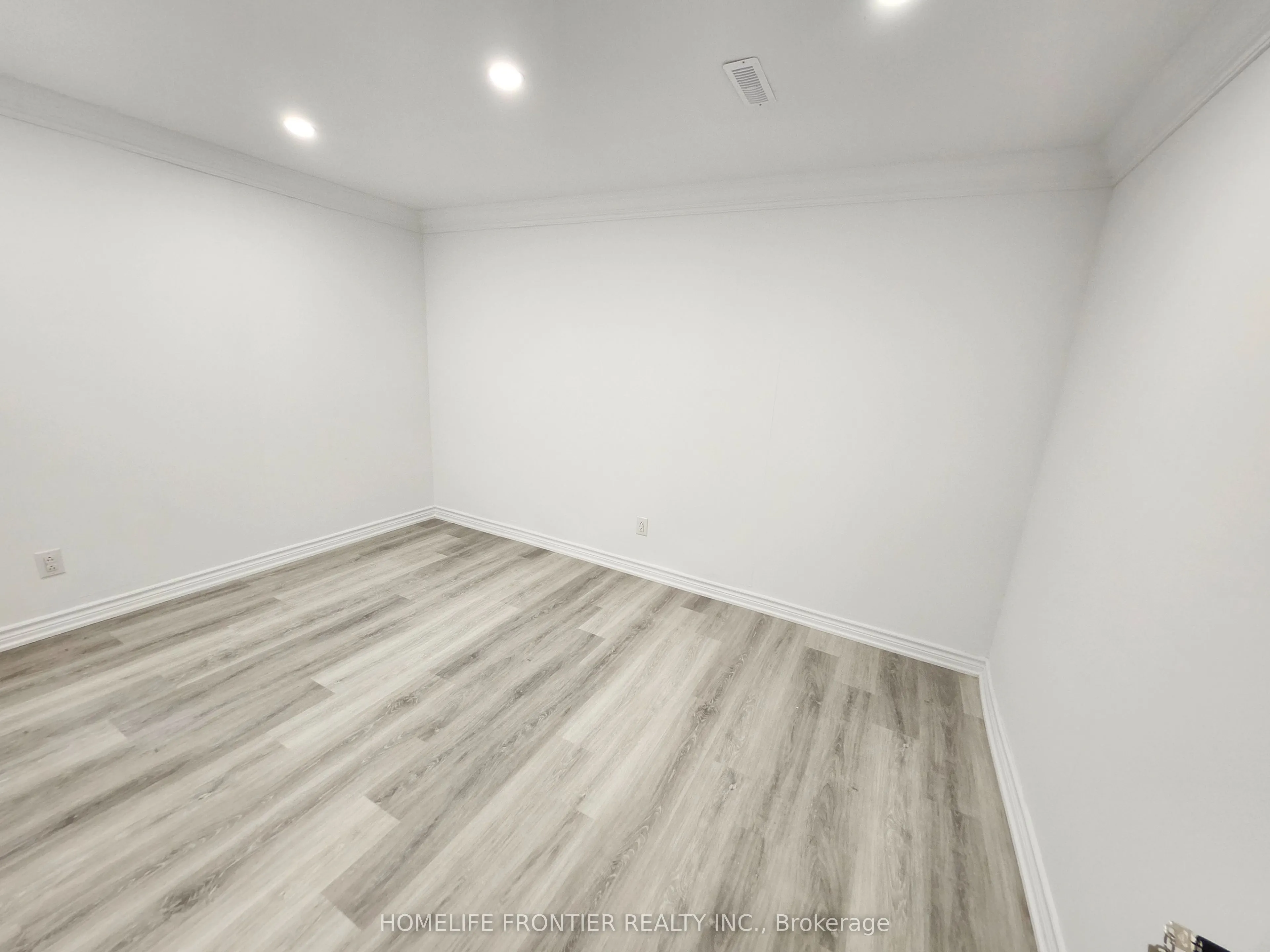 759 Bloor Street N, #Basement