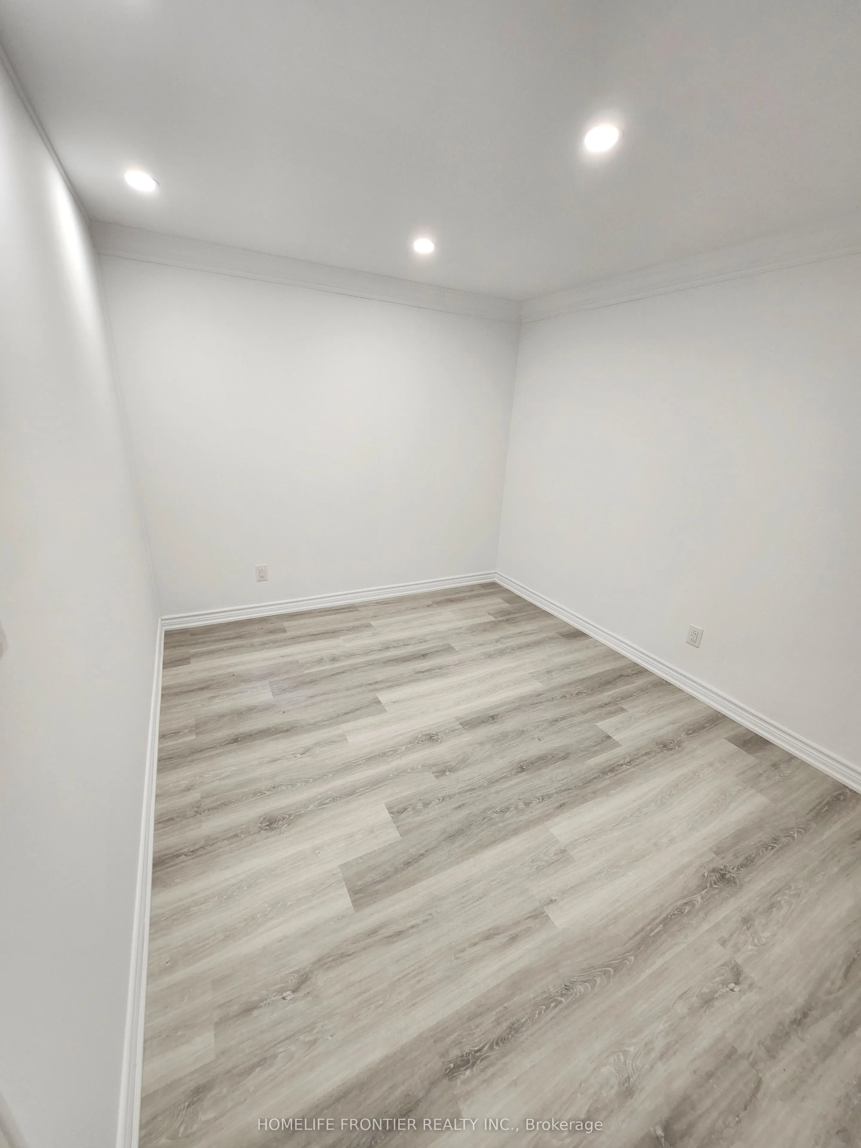 759 Bloor Street N, #Basement