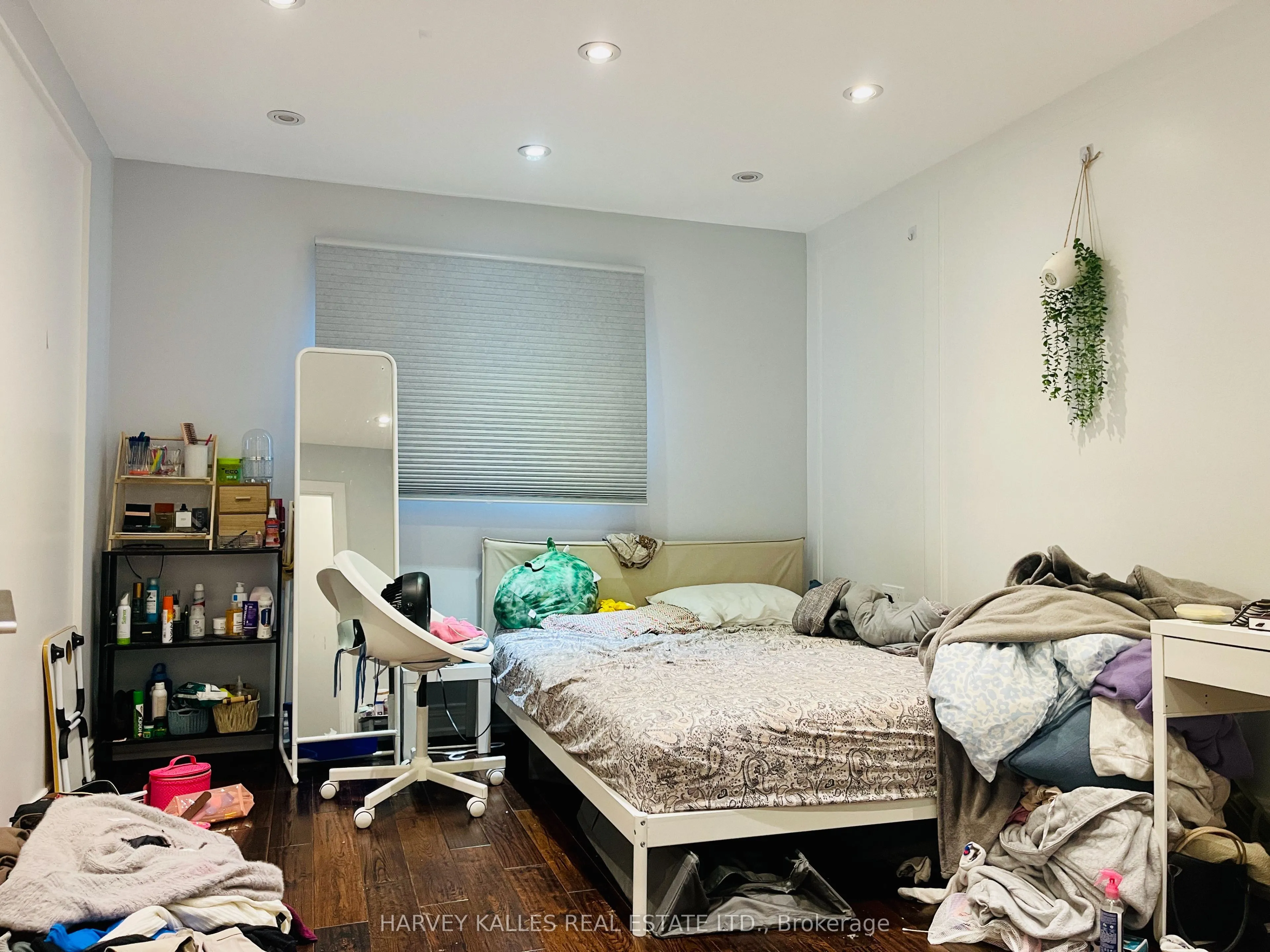 394 Caledonia Road, #Main