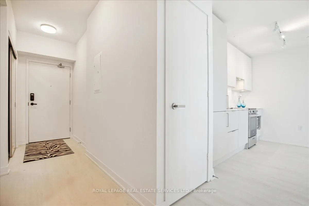 3900 Confederation Parkway, #4301