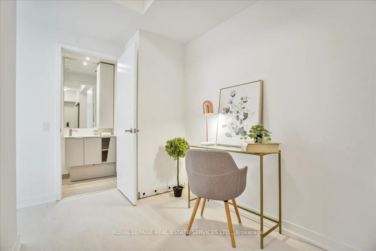 3900 Confederation Parkway, #4301