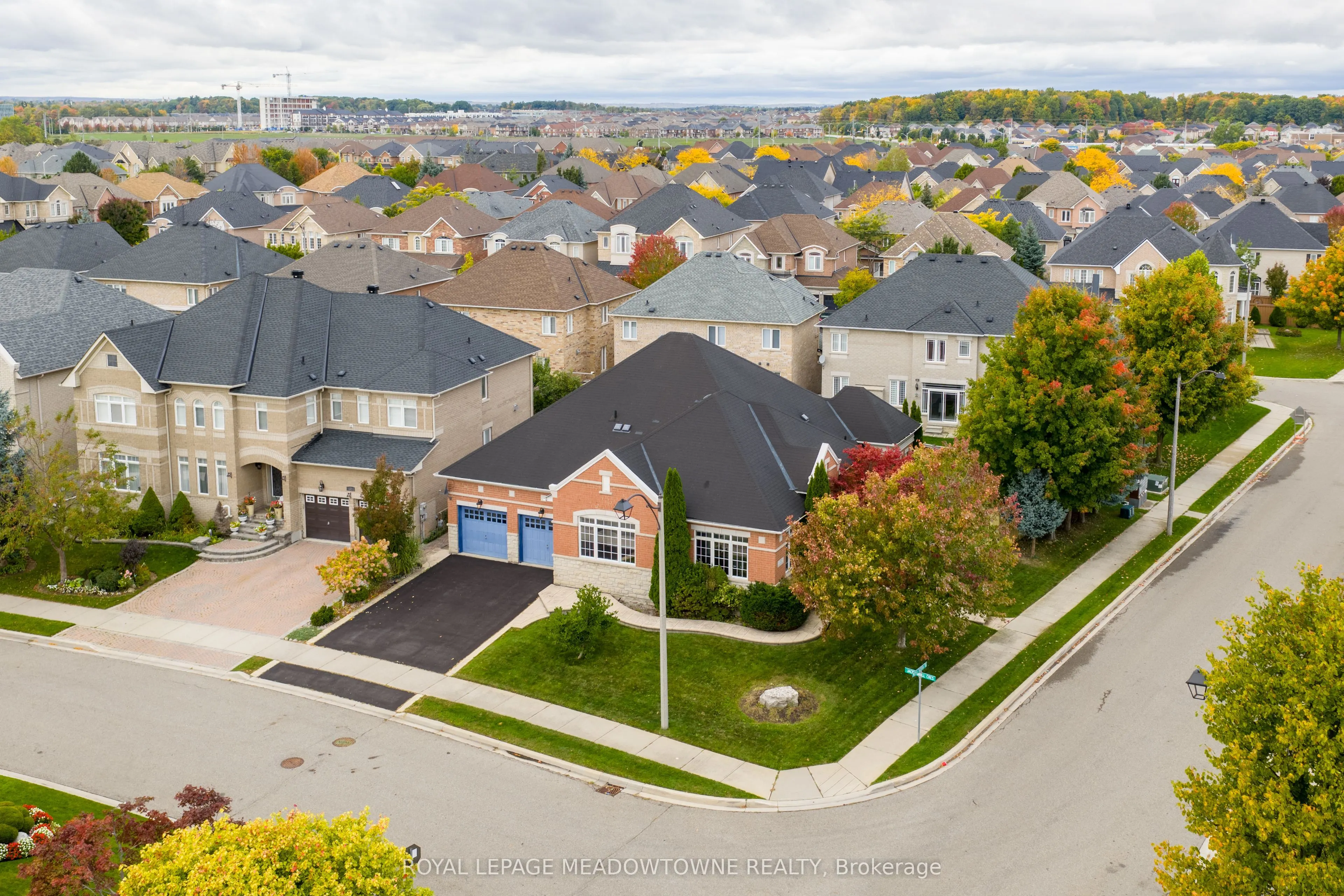 32 Nova Scotia Road