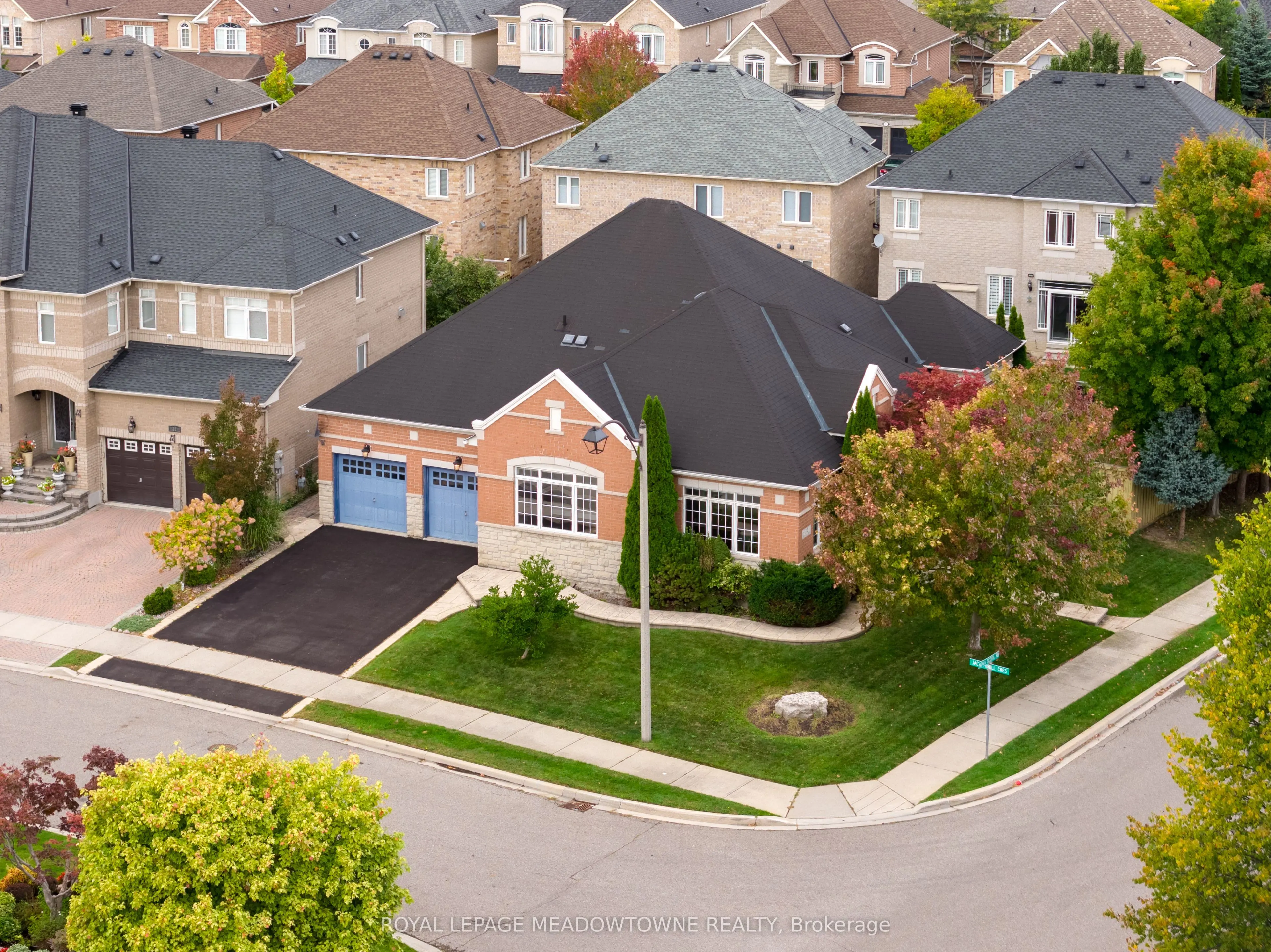 32 Nova Scotia Road