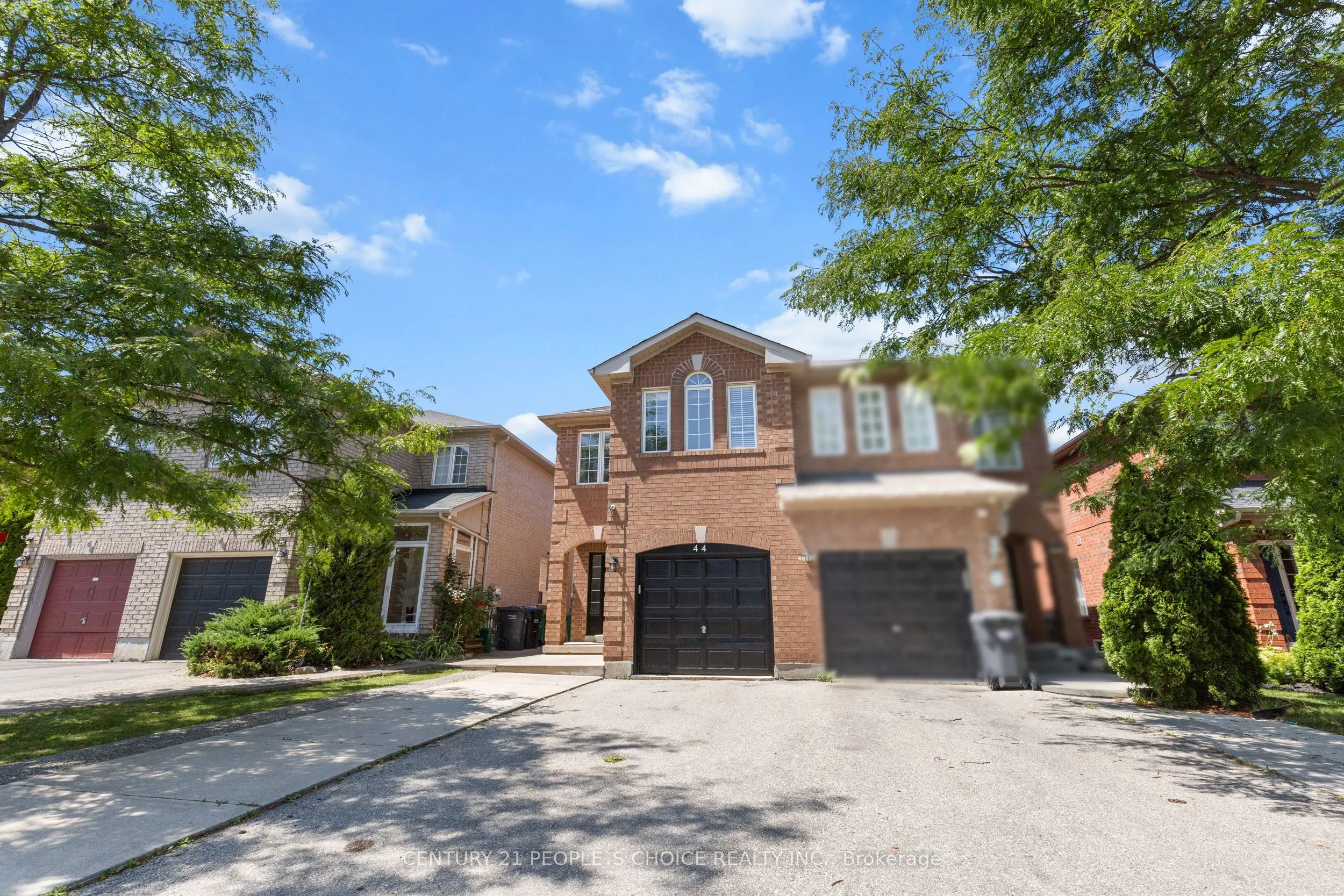 44 Roadmaster Lane