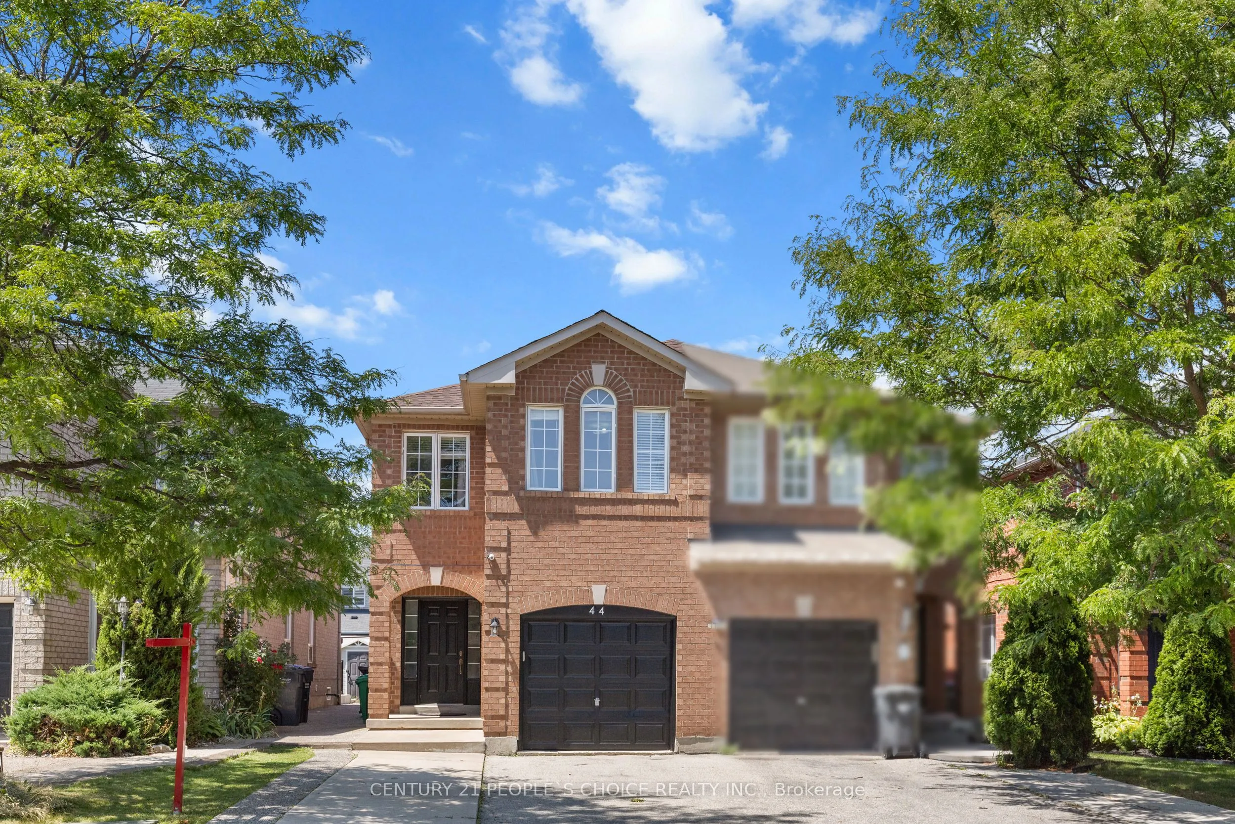 44 Roadmaster Lane