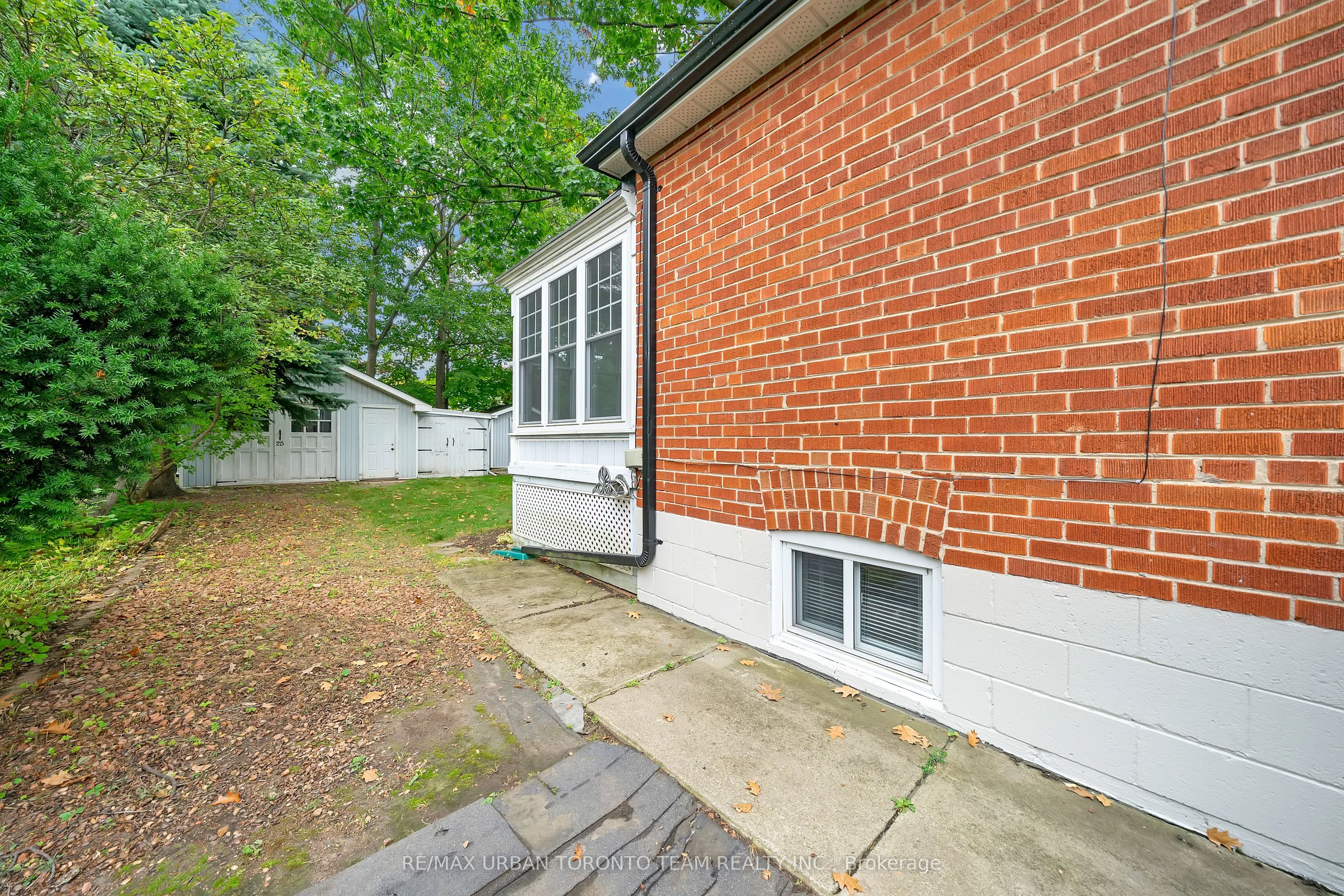25 Westhead Road