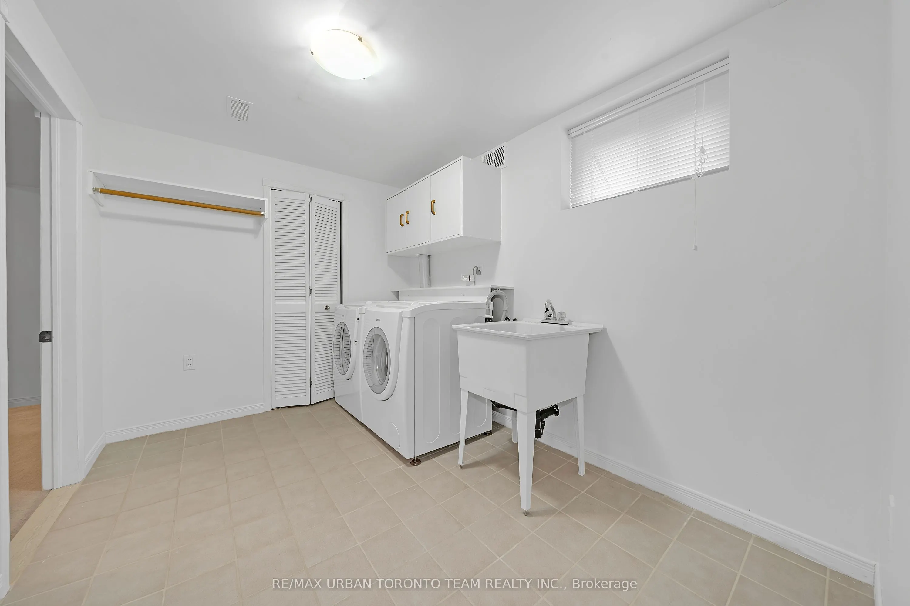 25 Westhead Road