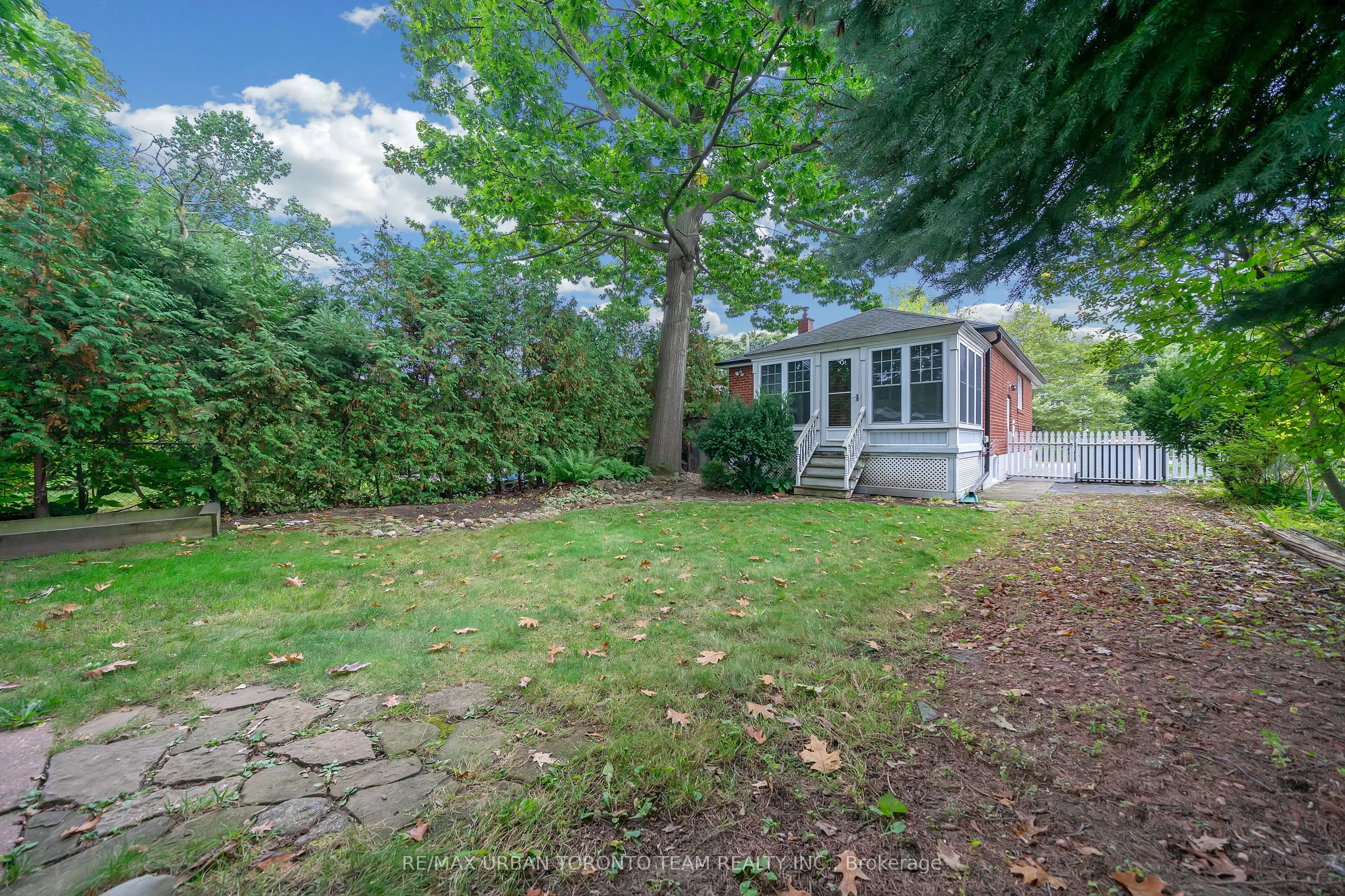25 Westhead Road