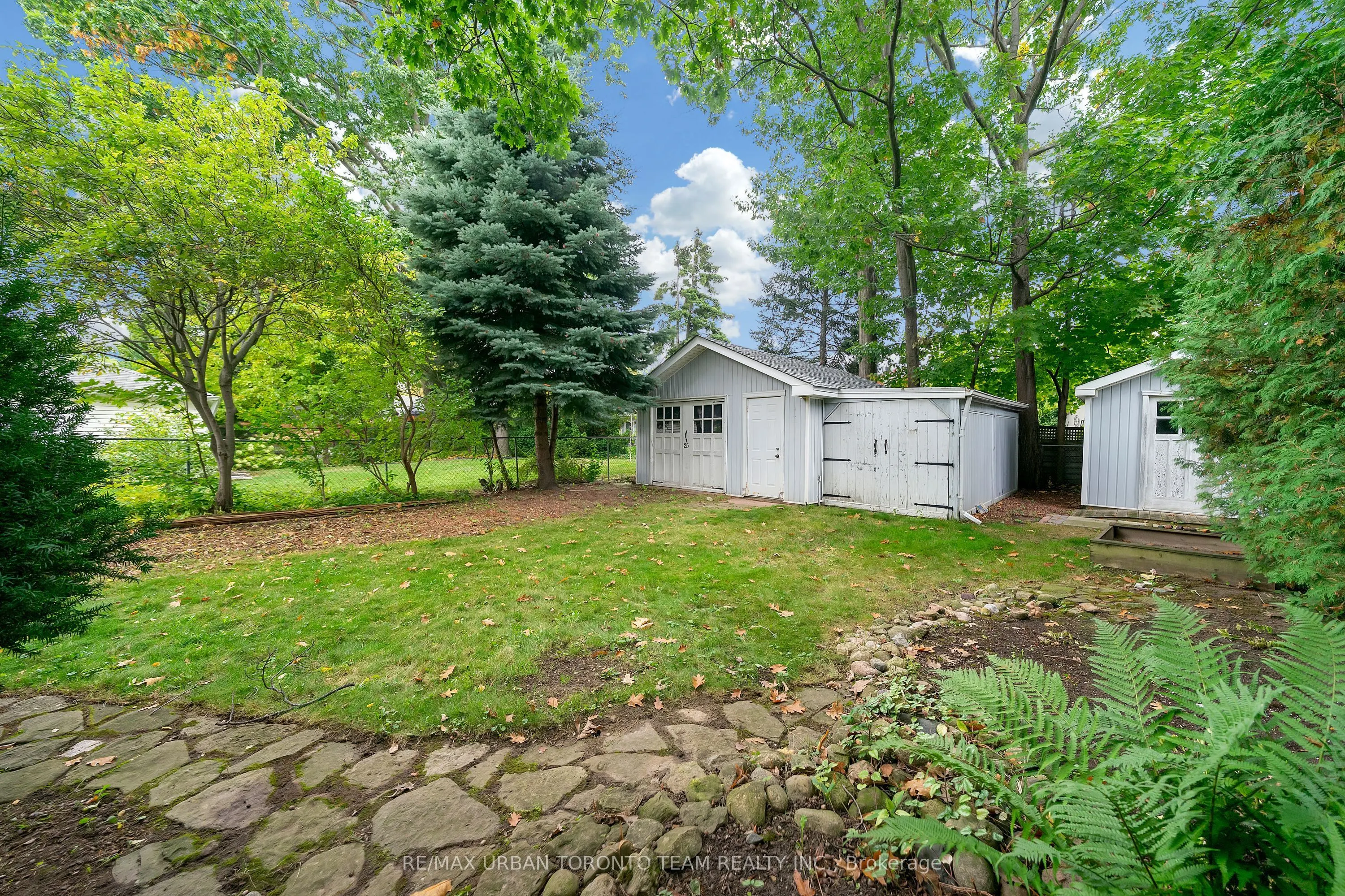 25 Westhead Road