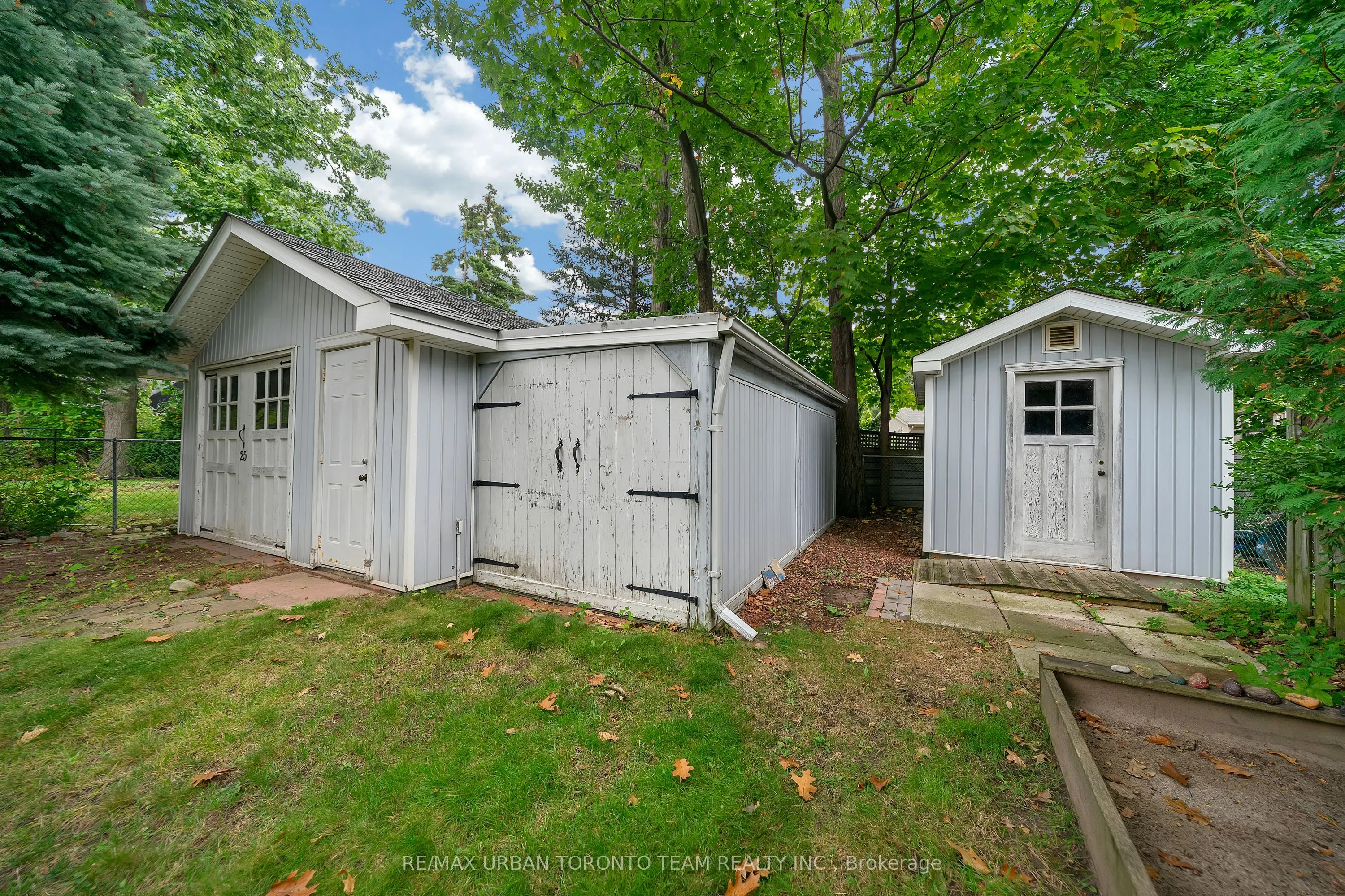 25 Westhead Road