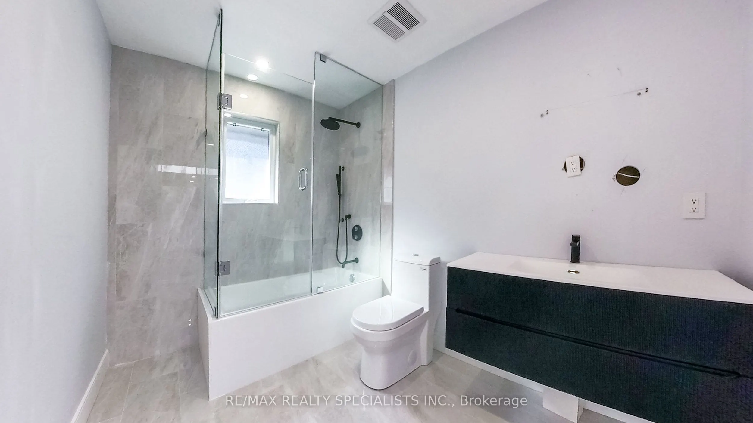 1029 Lorne Park Road