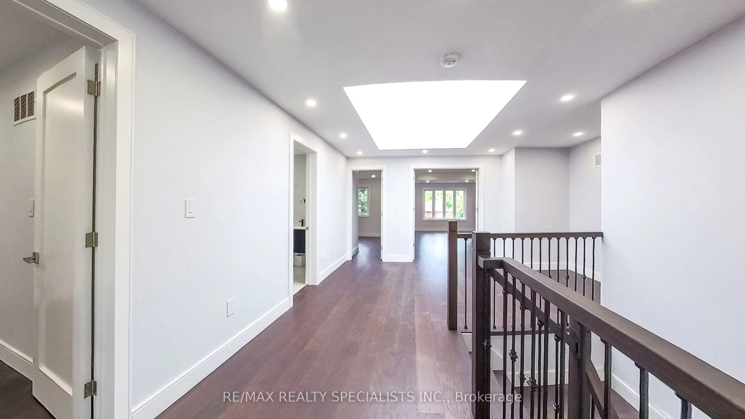 1029 Lorne Park Road
