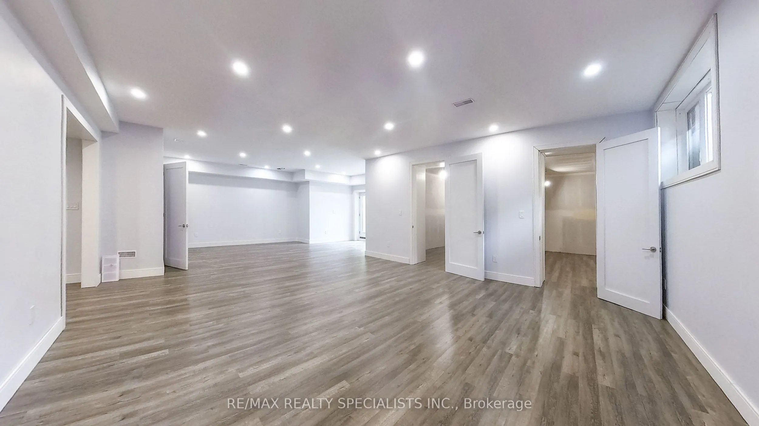 1029 Lorne Park Road