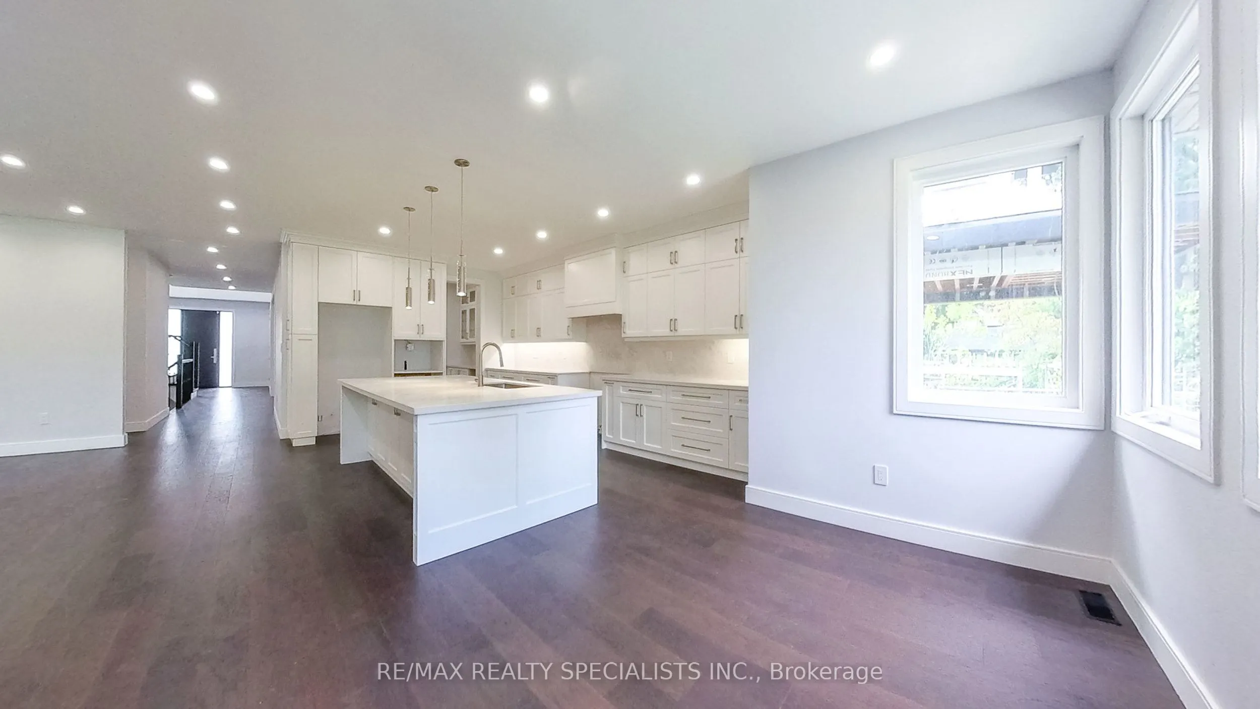 1029 Lorne Park Road