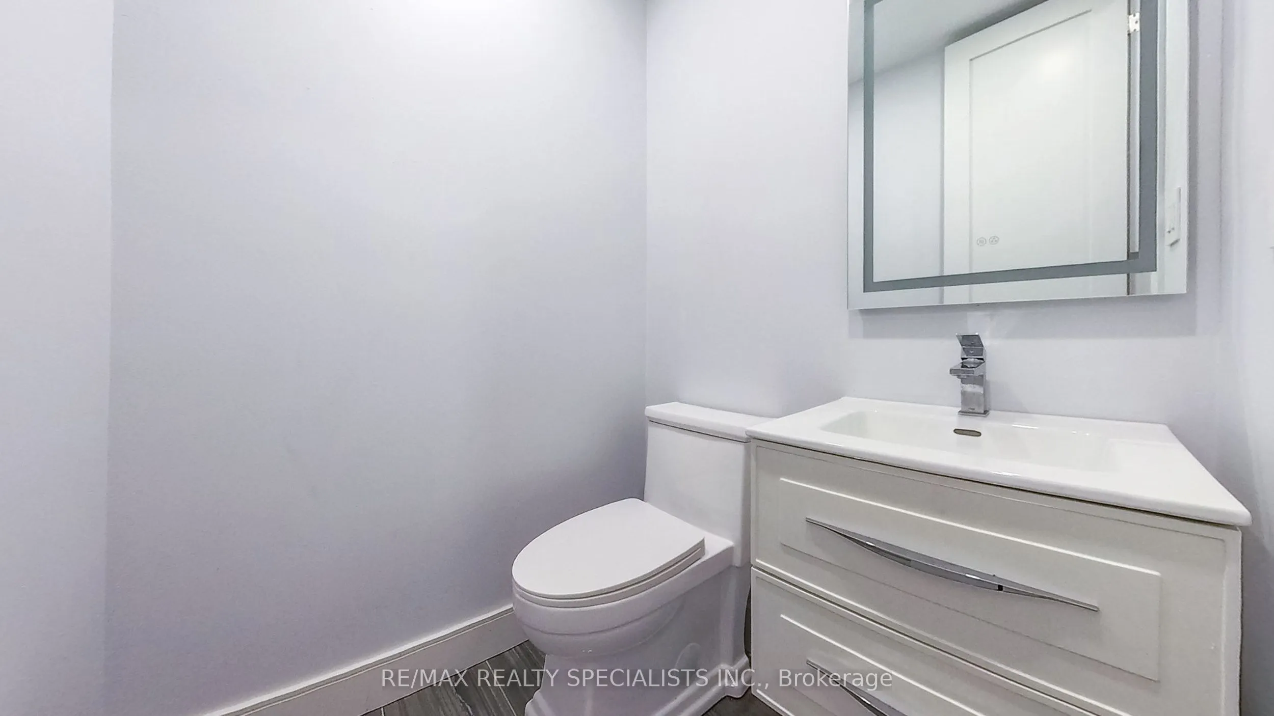 1029 Lorne Park Road