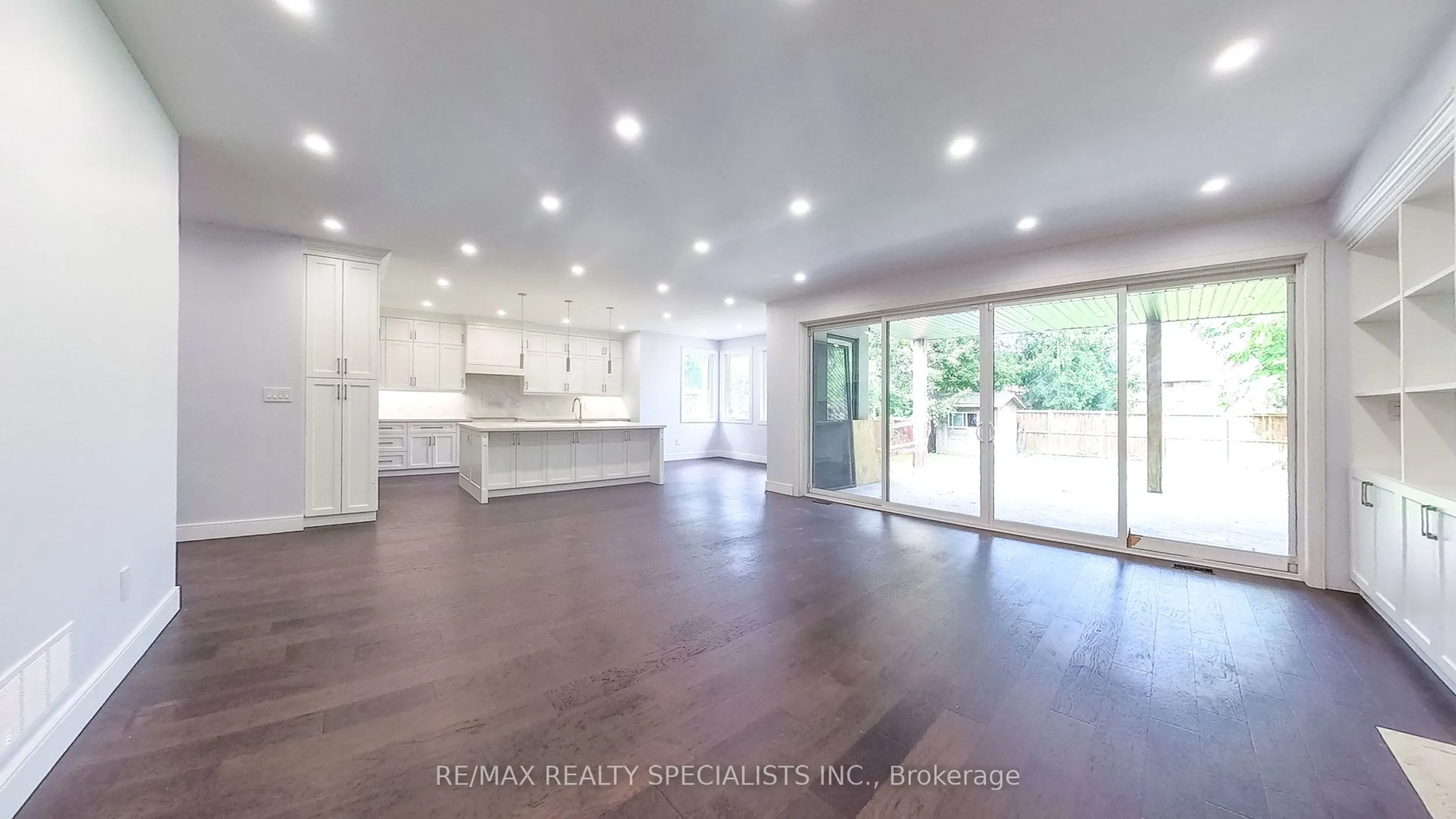 1029 Lorne Park Road