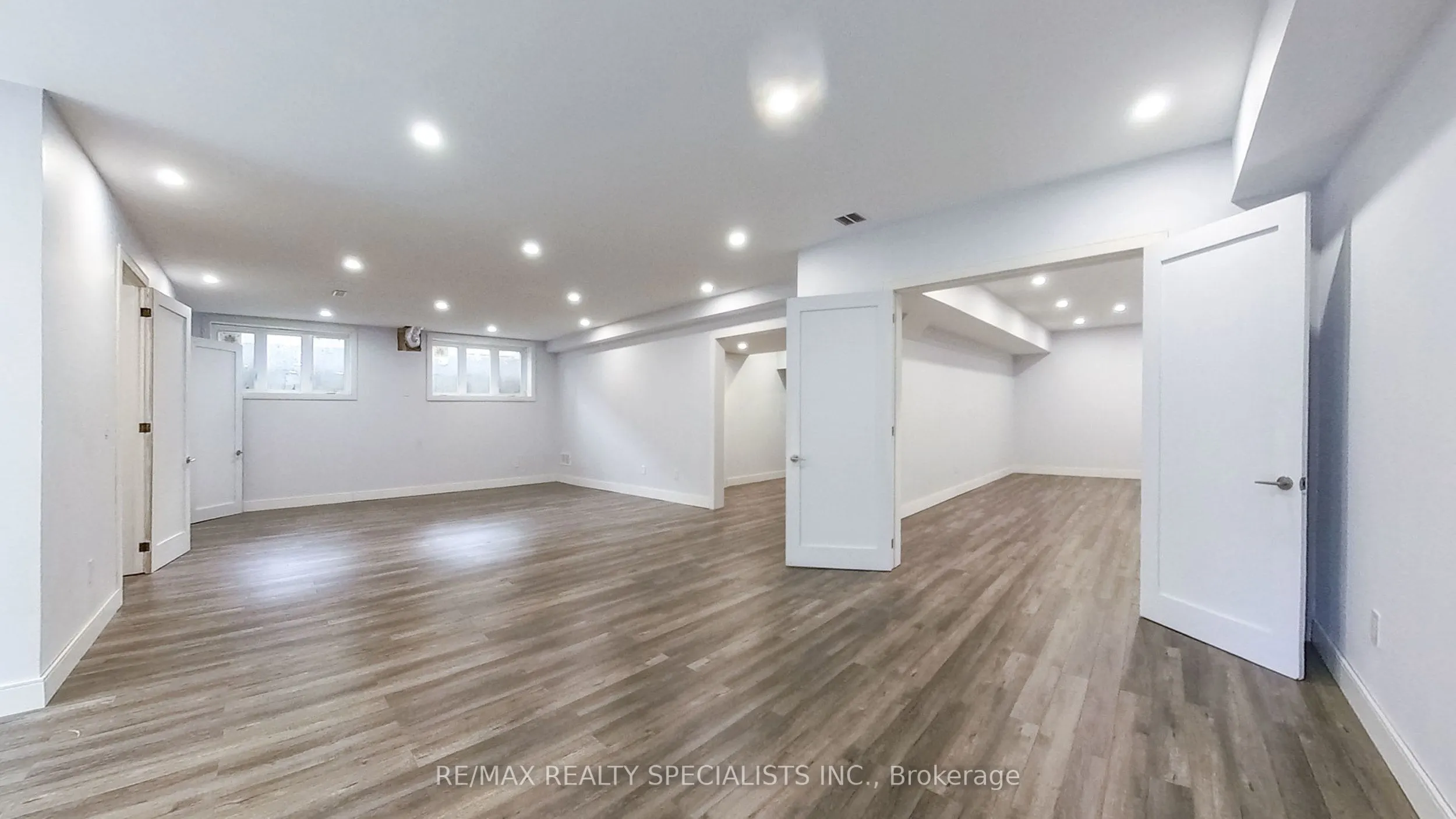 1029 Lorne Park Road