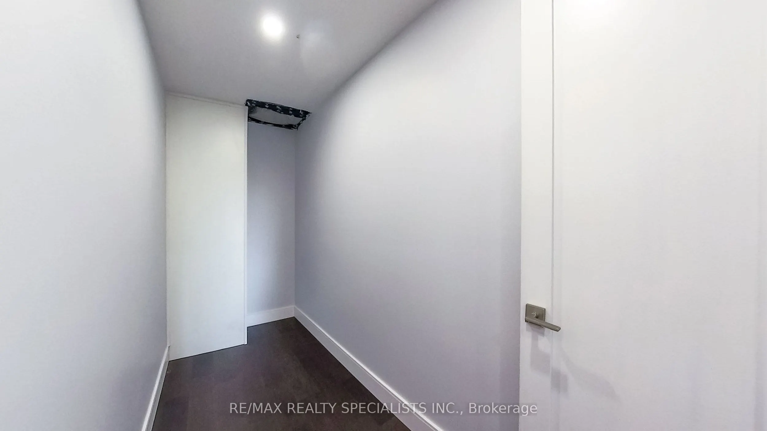 1029 Lorne Park Road