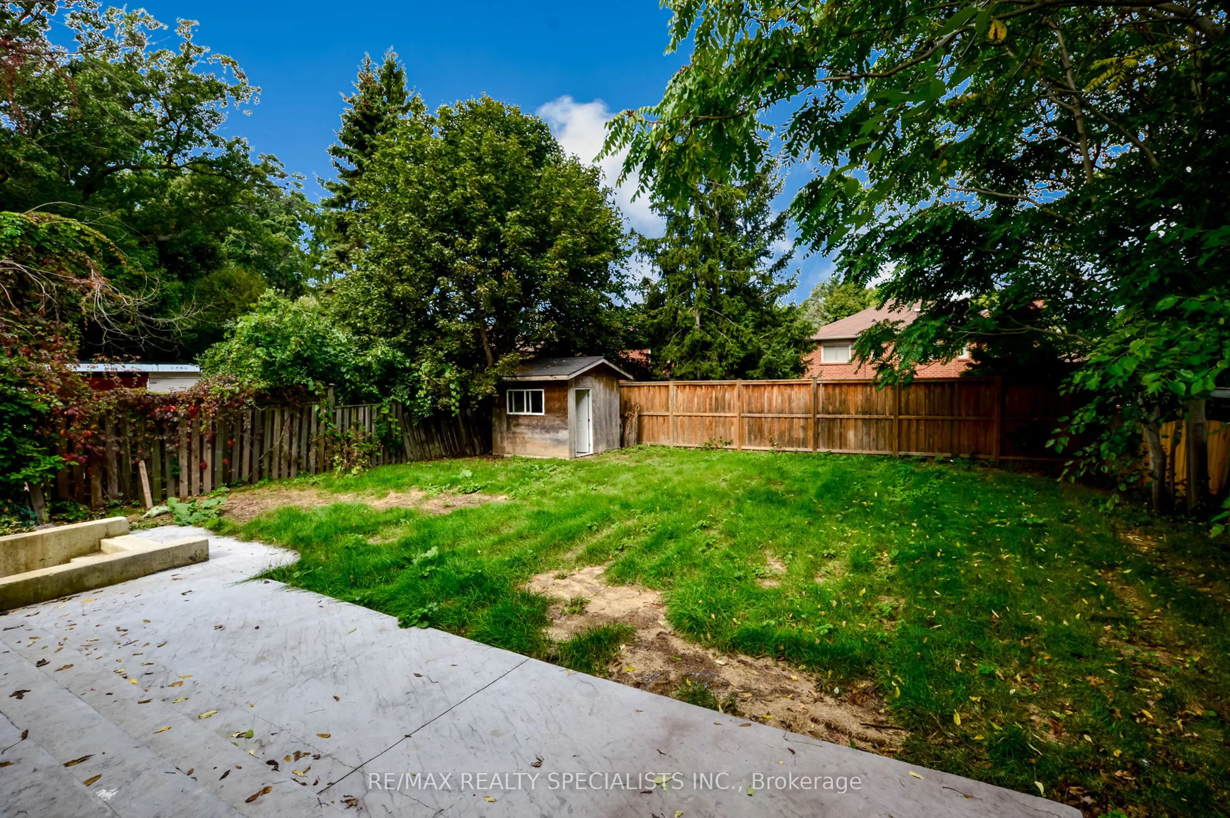 1029 Lorne Park Road