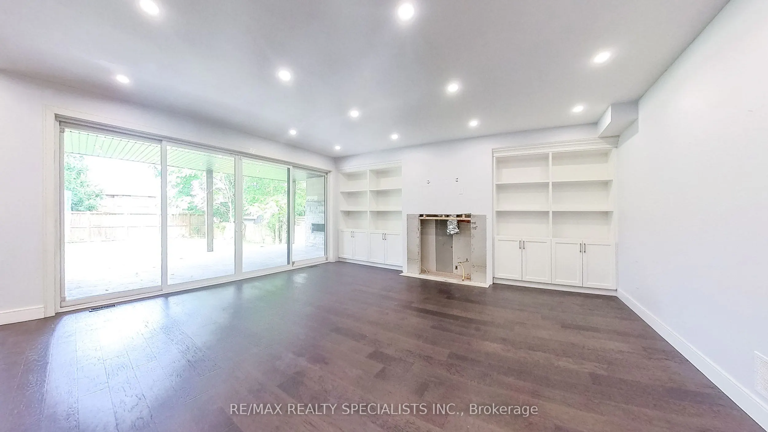 1029 Lorne Park Road