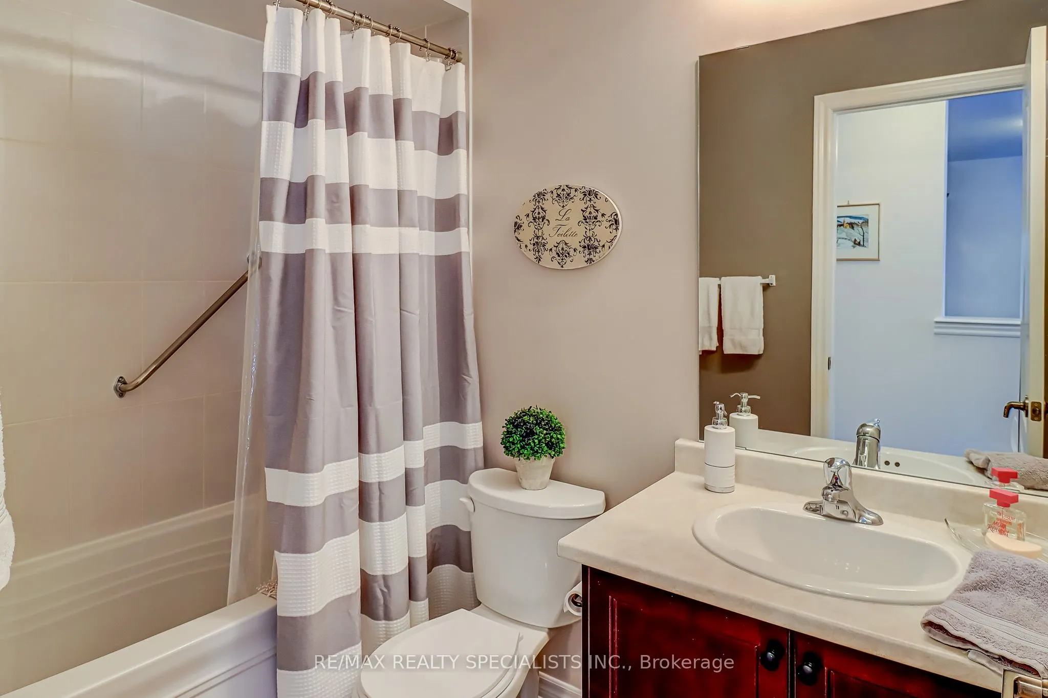 40 Muzzo Drive, #20