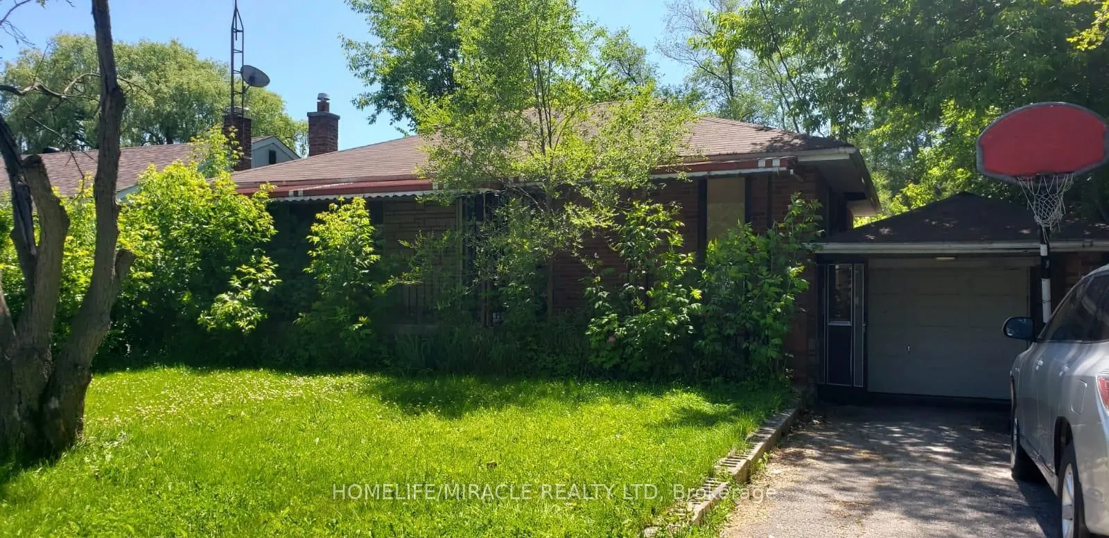 256 Hillside Drive
