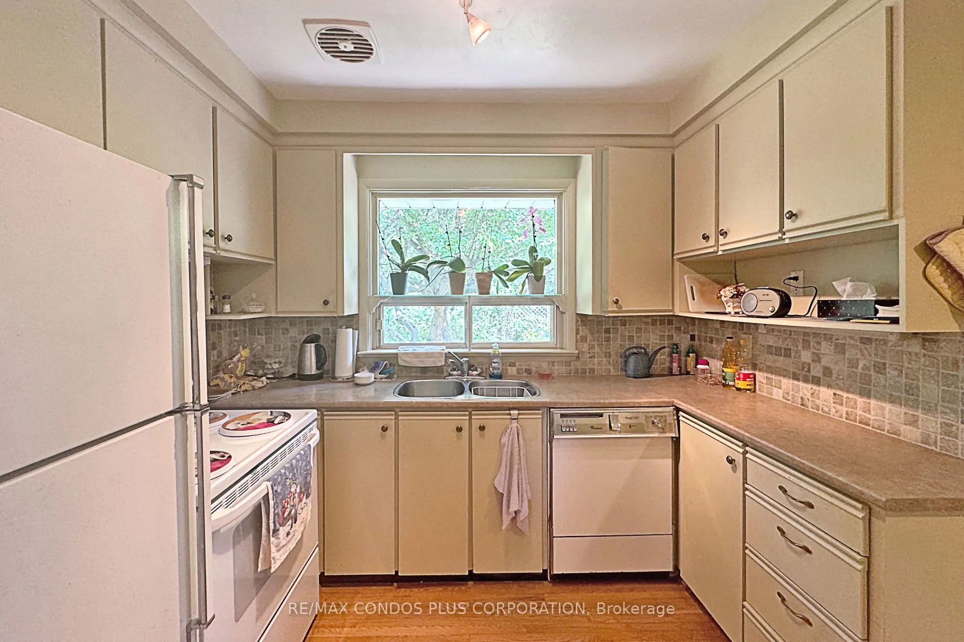 2004 Hartland Drive