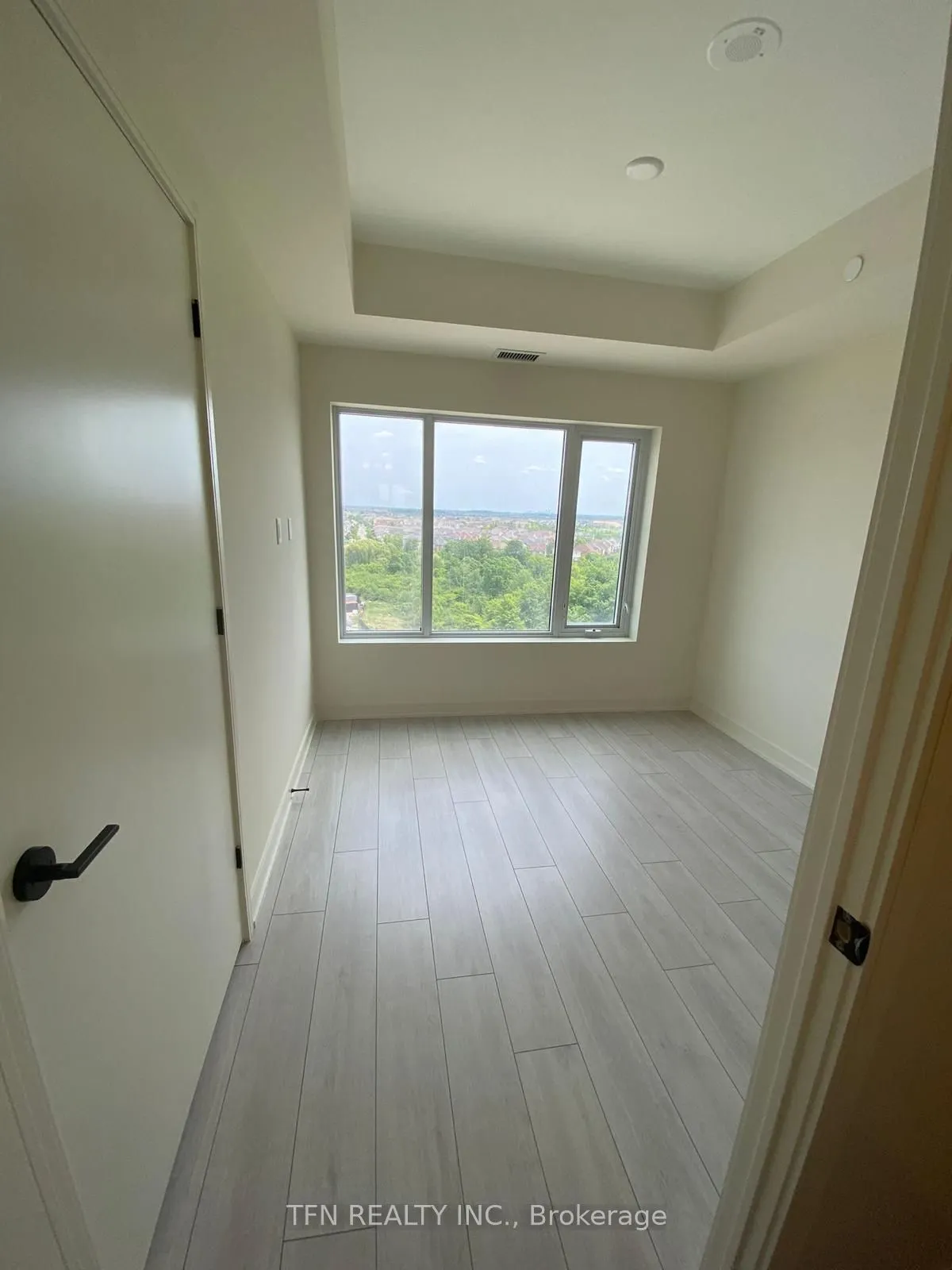 8010 Derry Road, #909