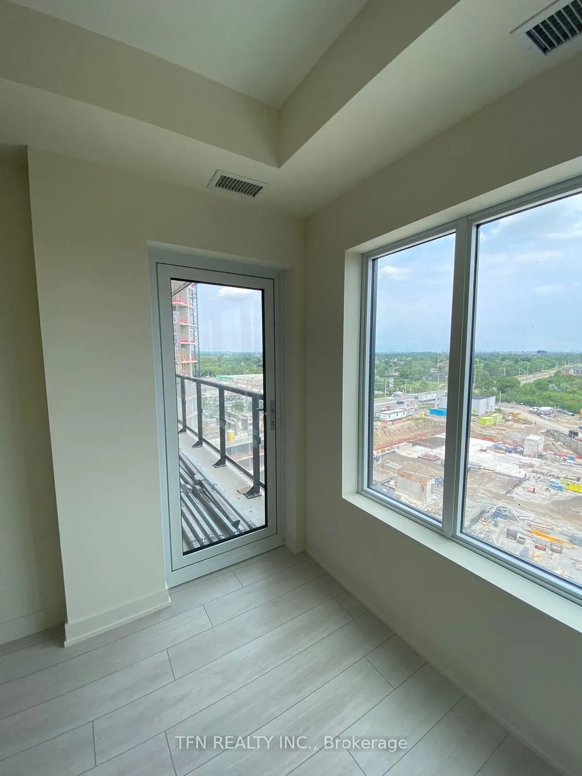 8010 Derry Road, #909