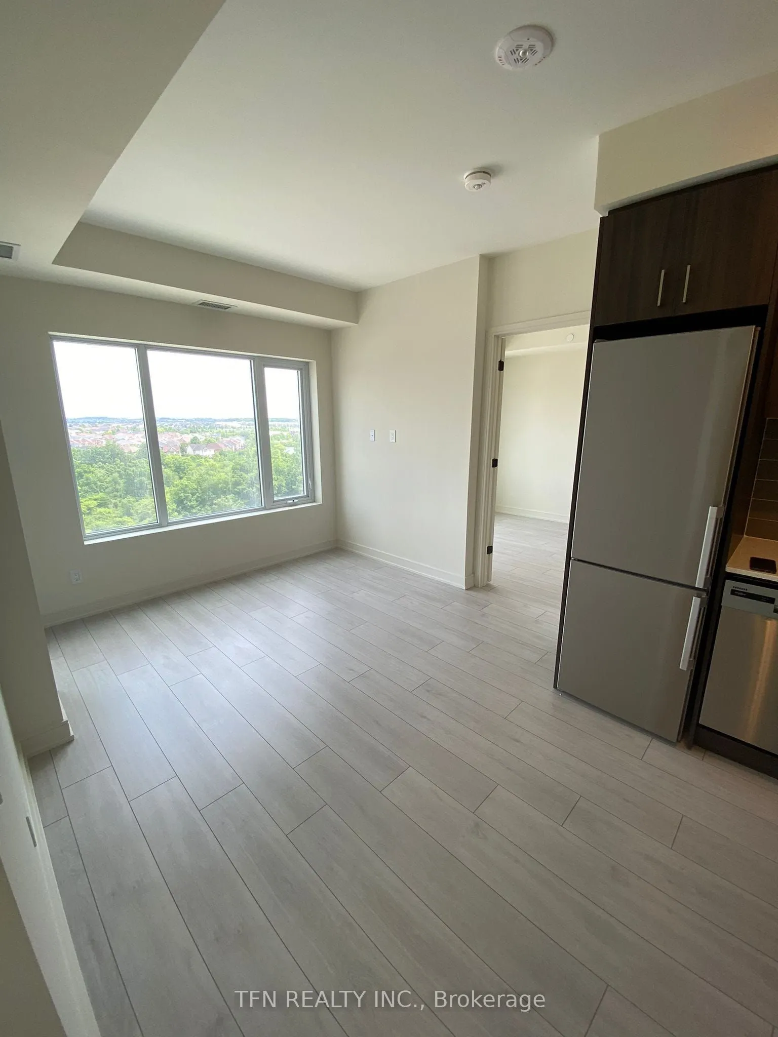 8010 Derry Road, #909