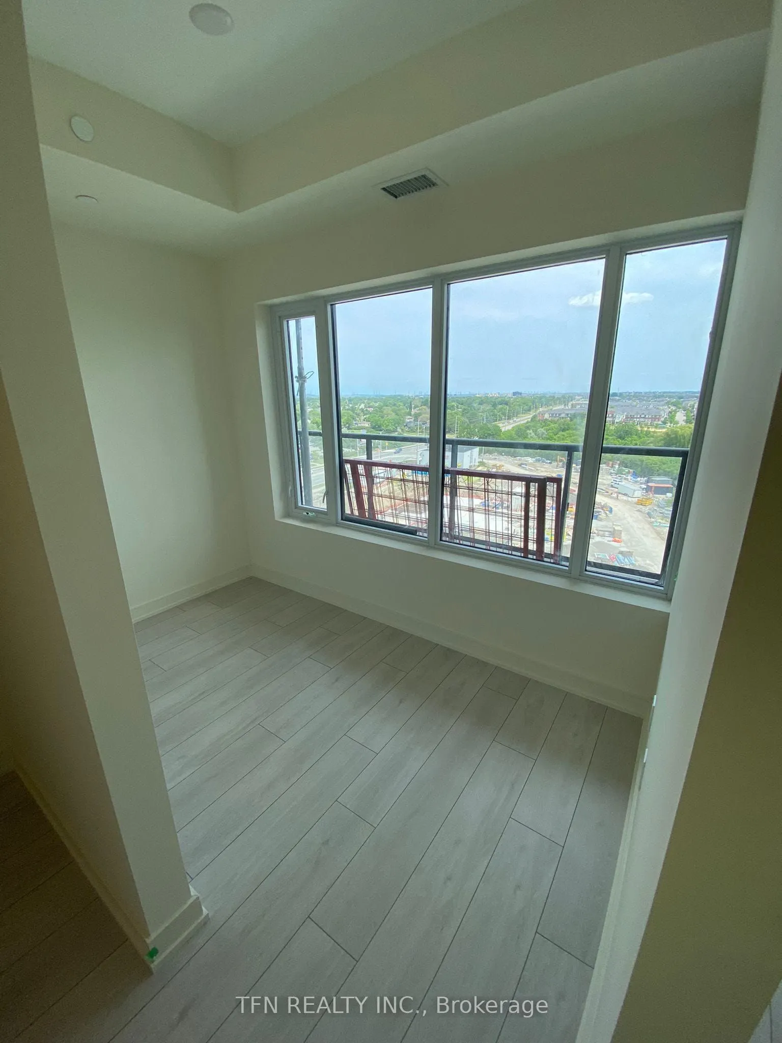 8010 Derry Road, #909