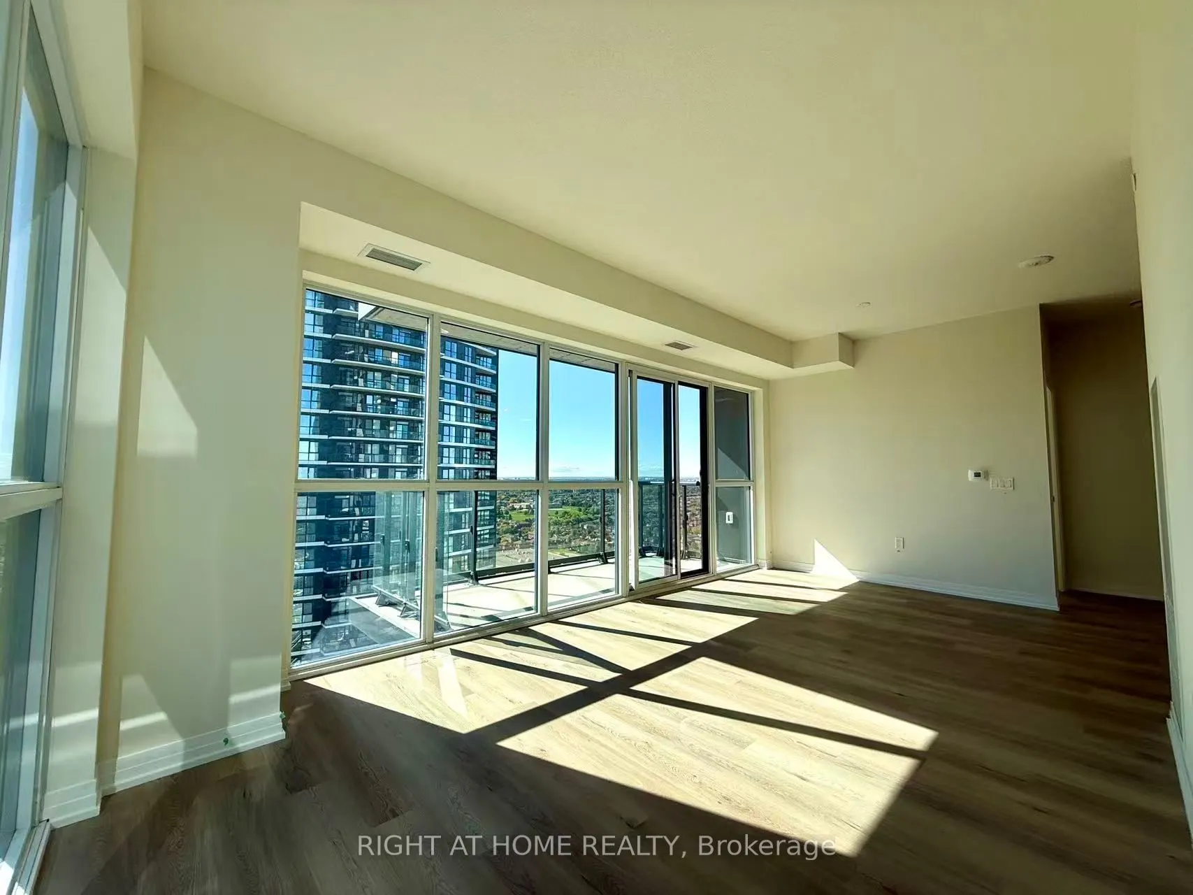15 Watergarden Drive, #1804
