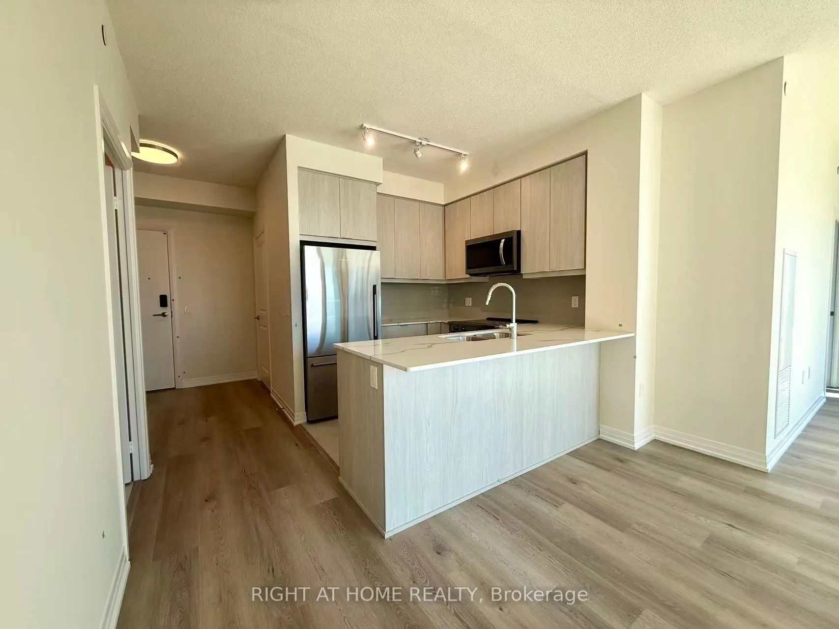15 Watergarden Drive, #1804