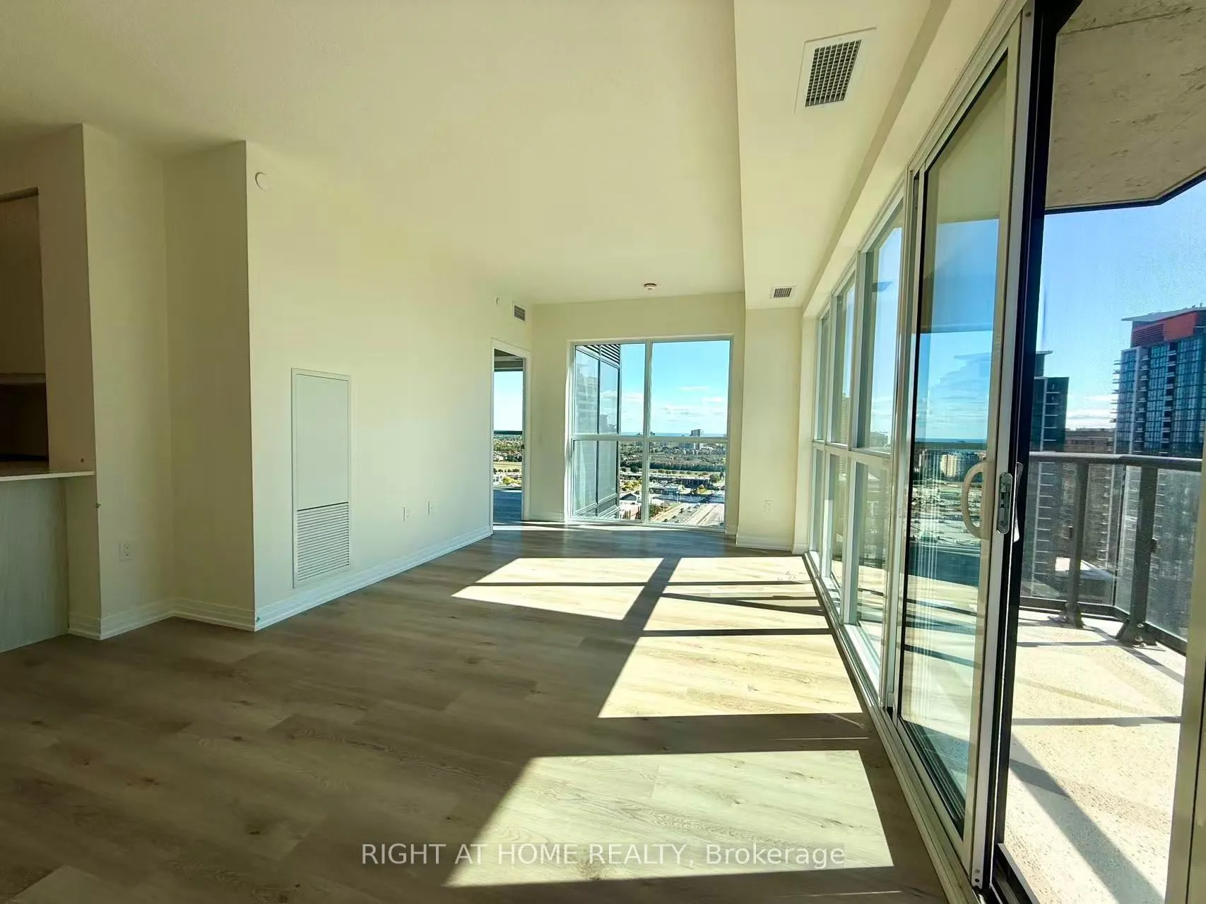 15 Watergarden Drive, #1804